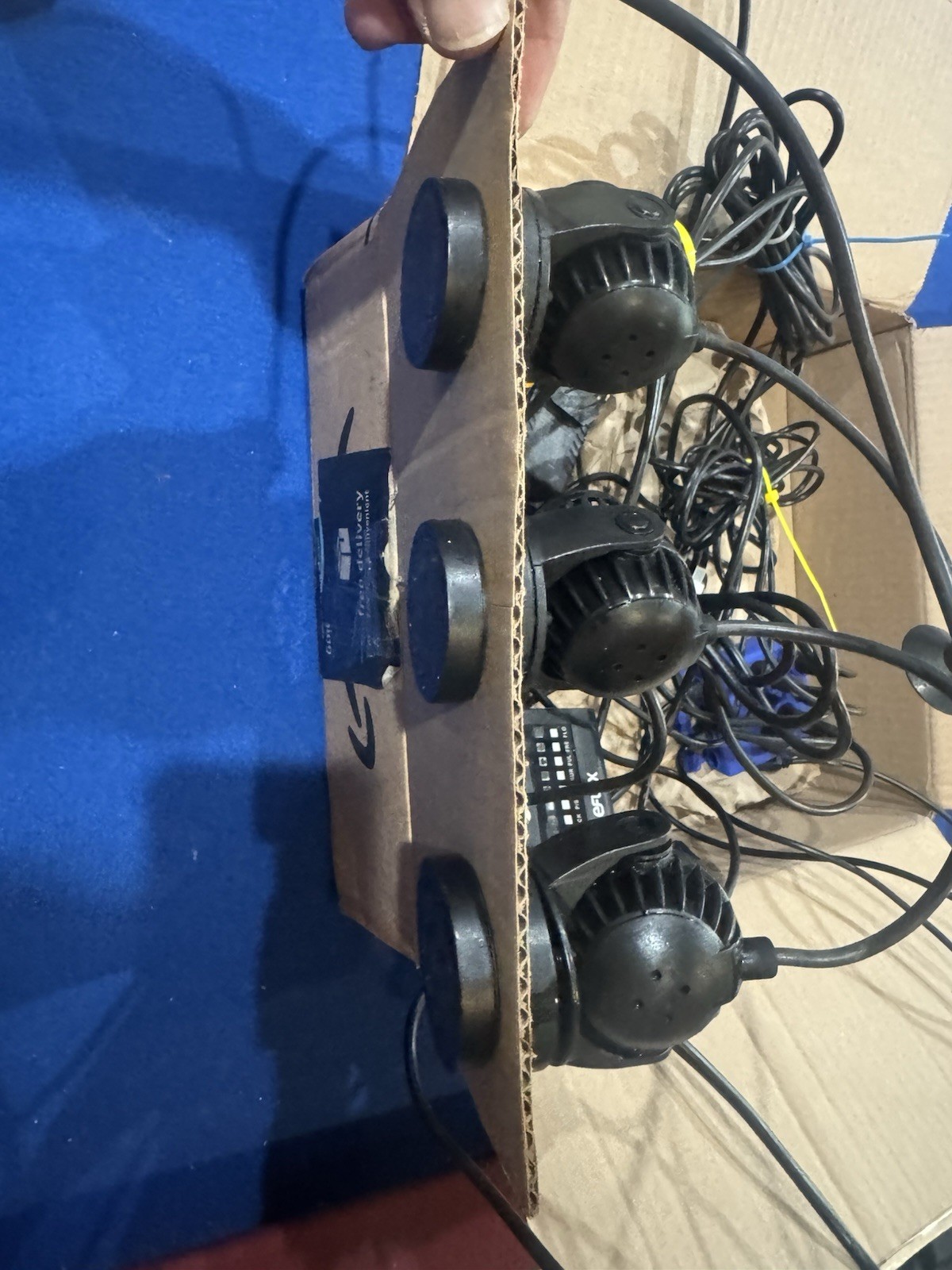 CURRENT USA E-FLUX W/3 WAVE  Pumps! 6000 LOOP 1050 GPH & (2) 660 GPH Complete! !