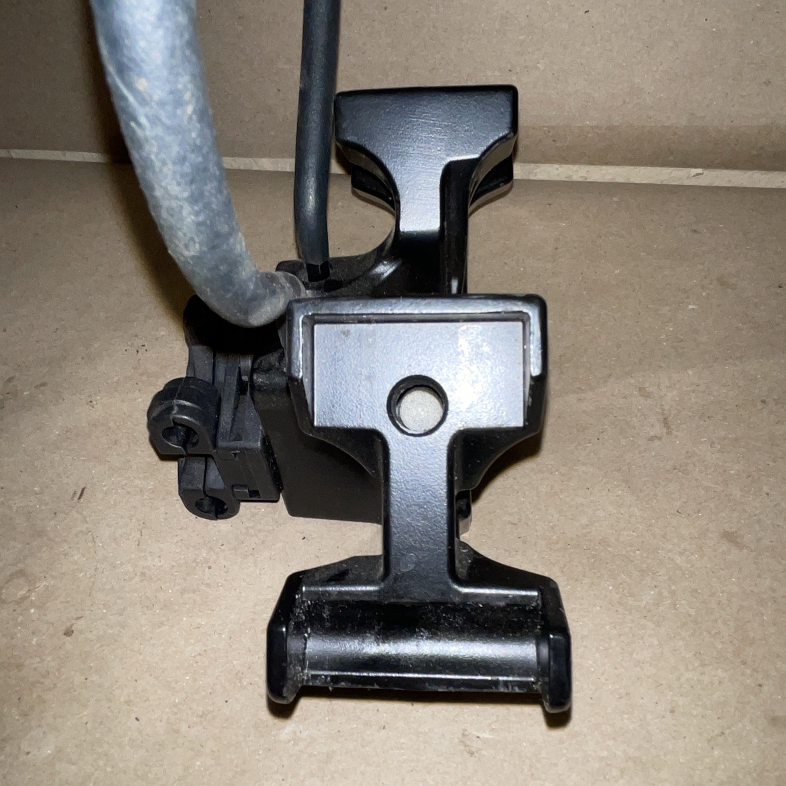 Bear X CATALYST 420 CROSSBOW - Replacement RISER & BOLTS
