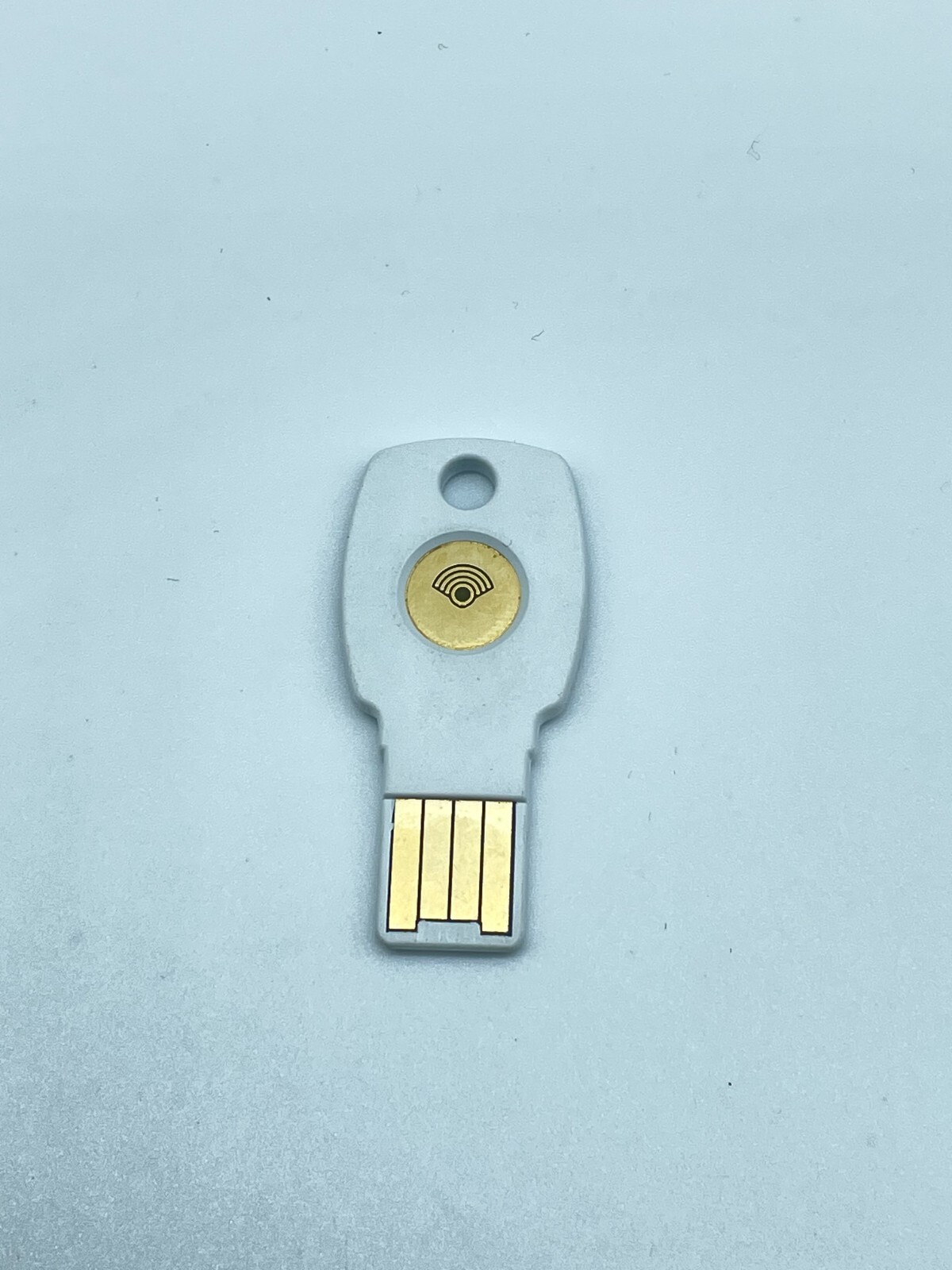 Google Titan Security Key USB (K9T) + Bluetooth Security Key (K13T) Bundle US