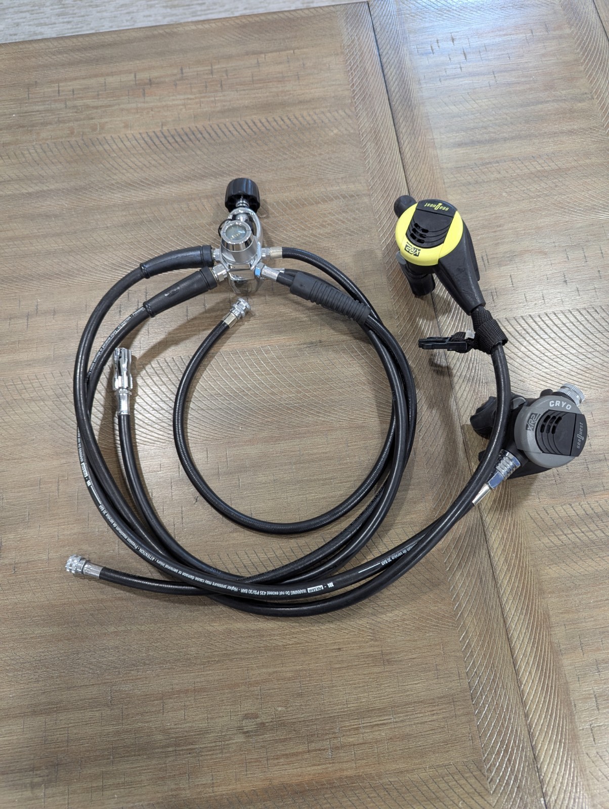Aqualung Dive Regulator With seaQuest 1st Stage And 2nd Stage Respirators