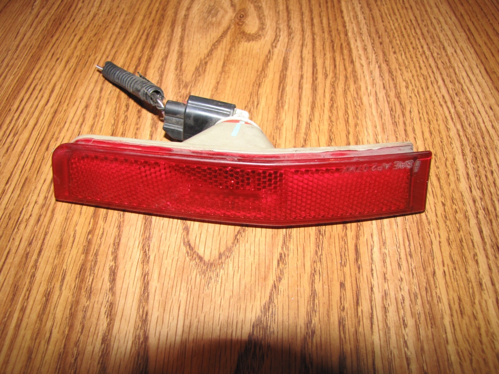 LINCOLN MKX REAR SIDE MARKER LIGHT LH 2007-2010 OEM DRIVER