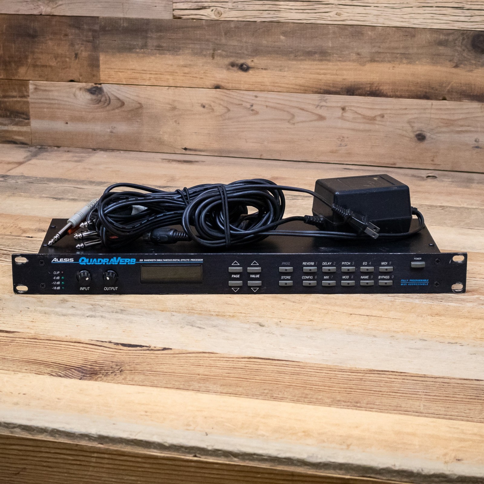 Alesis Quadraverb Digital Reverb Effects Processor Quadra-verb FX U285381