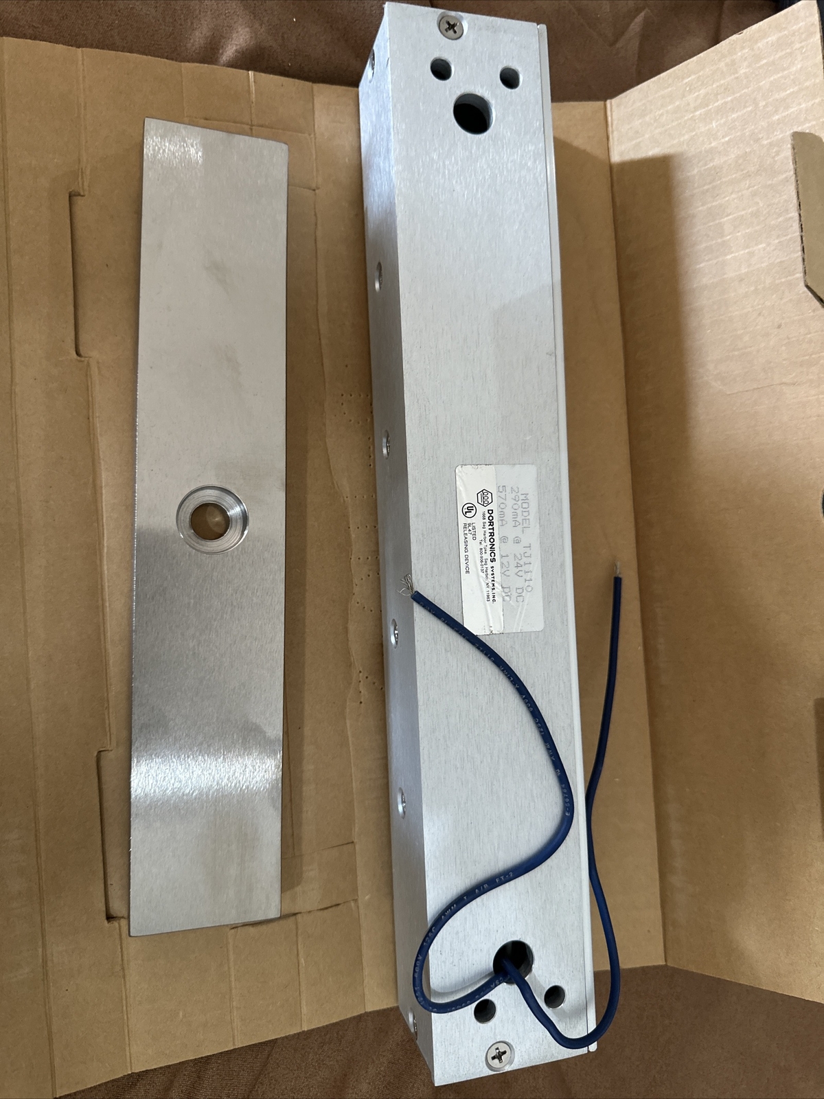 New Dortronics MAG LOCK TJ1110 Electromagnetic 1200 Lbs 12v 24V  (no Screw Incl)