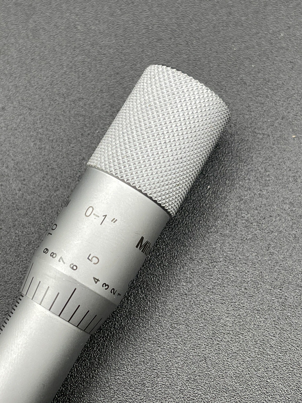 Mitutoyo 0-1” / 0.001” Middle Size Micrometer Head Plain Thimble Flat Face