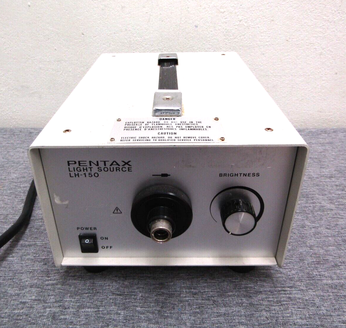 Pentax LH-150 Portable Light Source