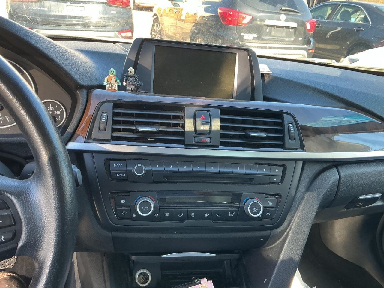 320I 2013 Glove Box 4969493