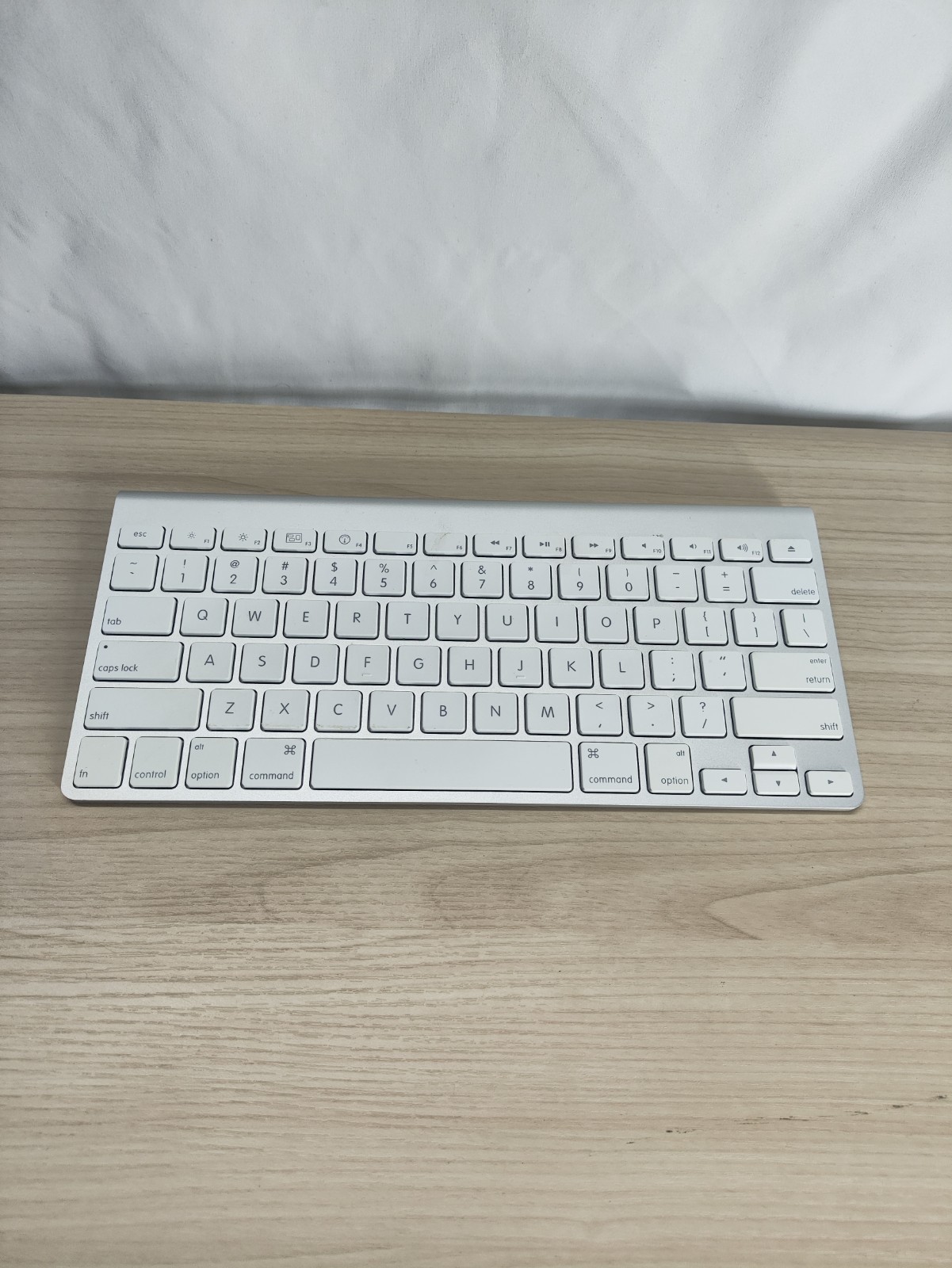 Apple Keyboard A1314 BCGA1314    Used