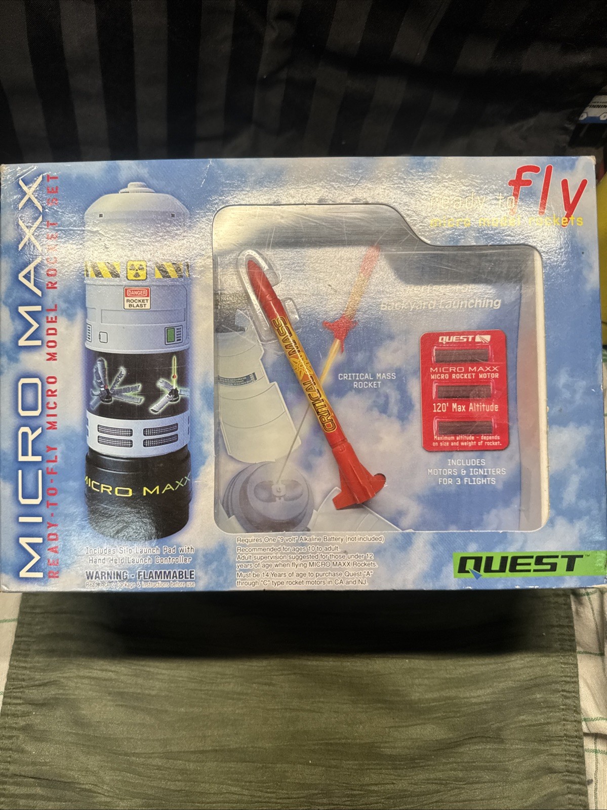 Micro Maxx 5607 Critical Mass Mini Rocket Ready To Fly New In Box Rocket Set