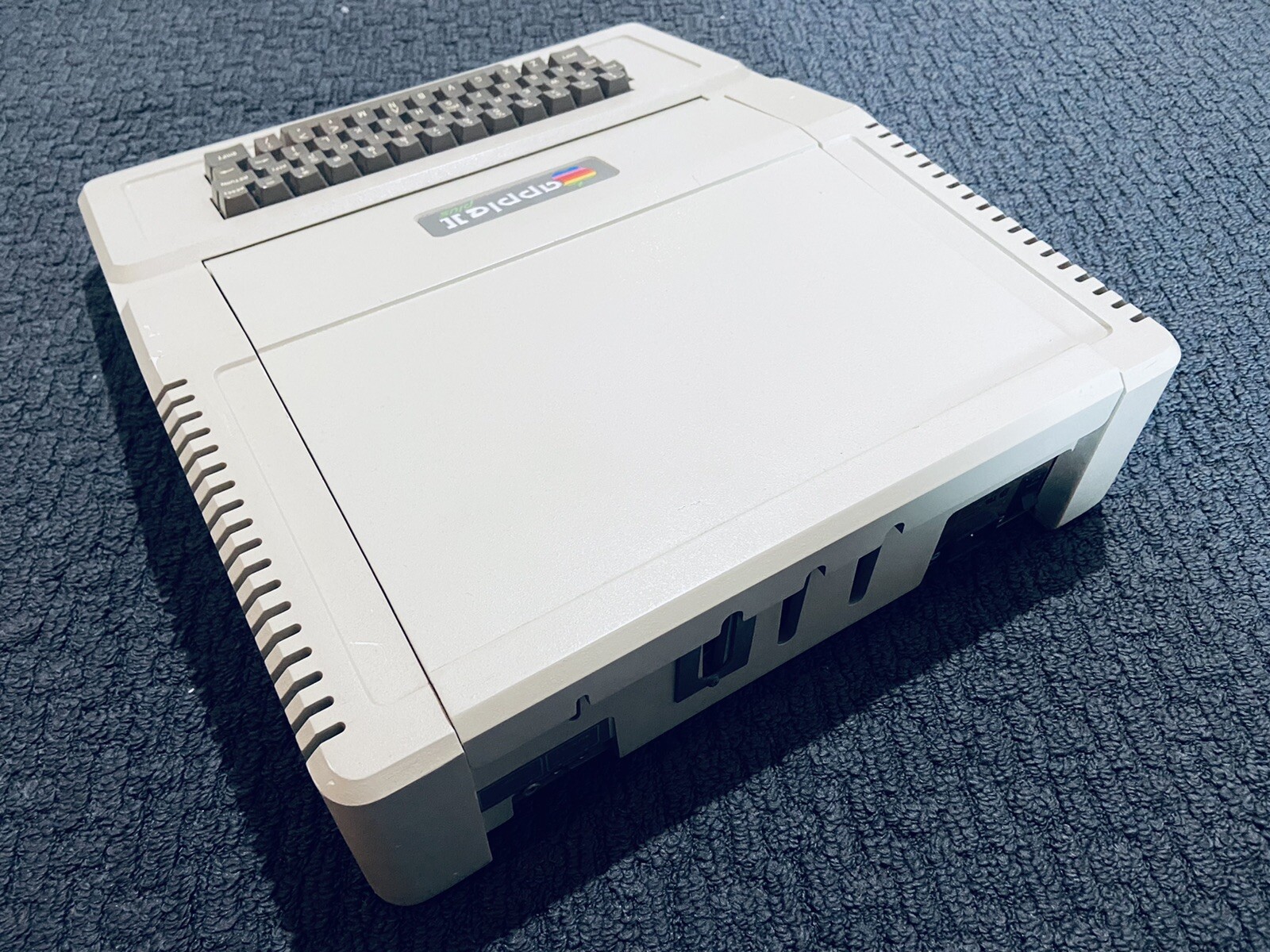 Vintage EUC 1980 Apple II Plus Computer Rare Microsoft ROM Plus RAM Card