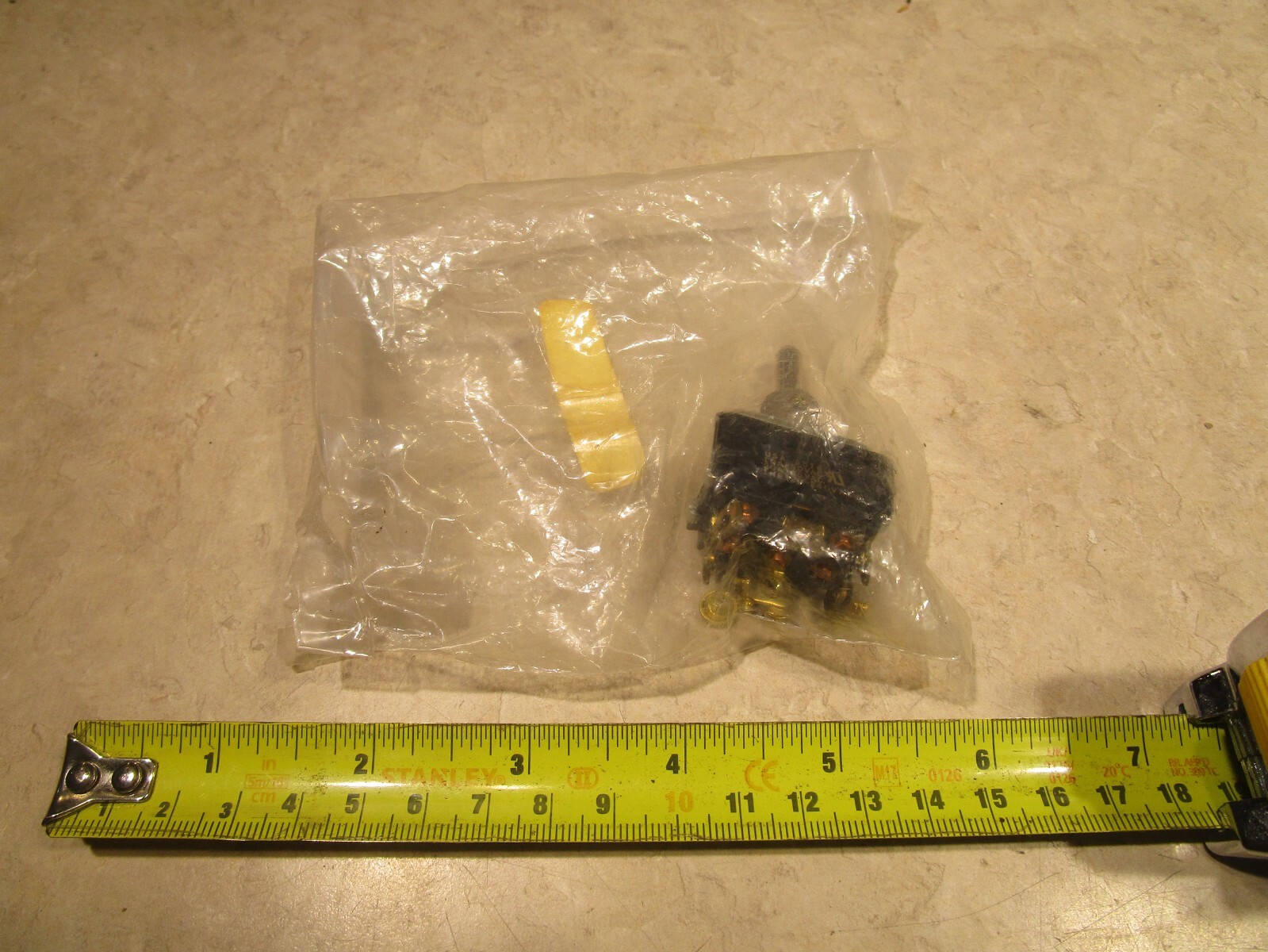CUTLER HAMMER 9516 TOGGLE SWITCH, 10A, 250VAC, 20A, 125VAC, T0394