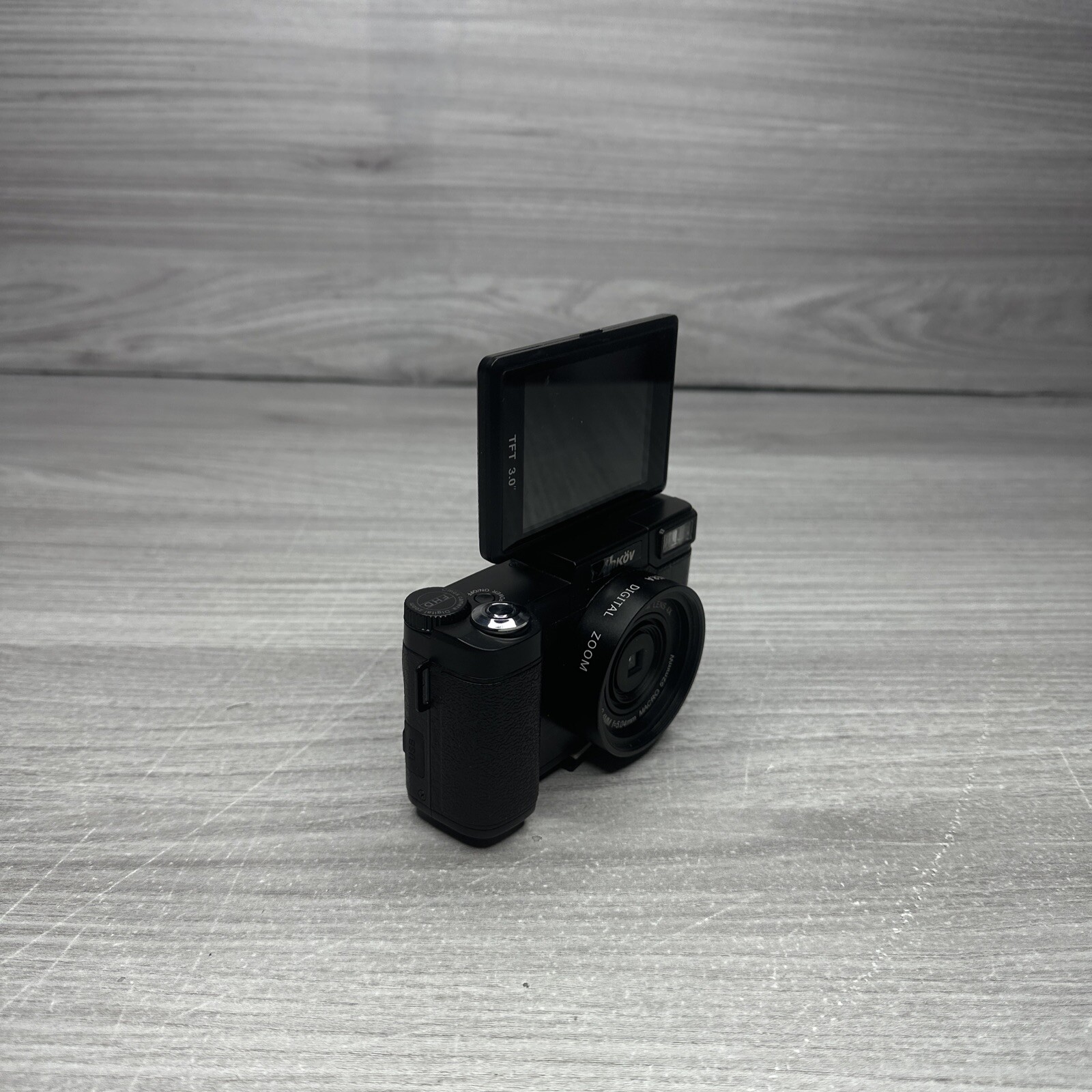 Amkov Digital Camera Tft 3.0” W/ Battery