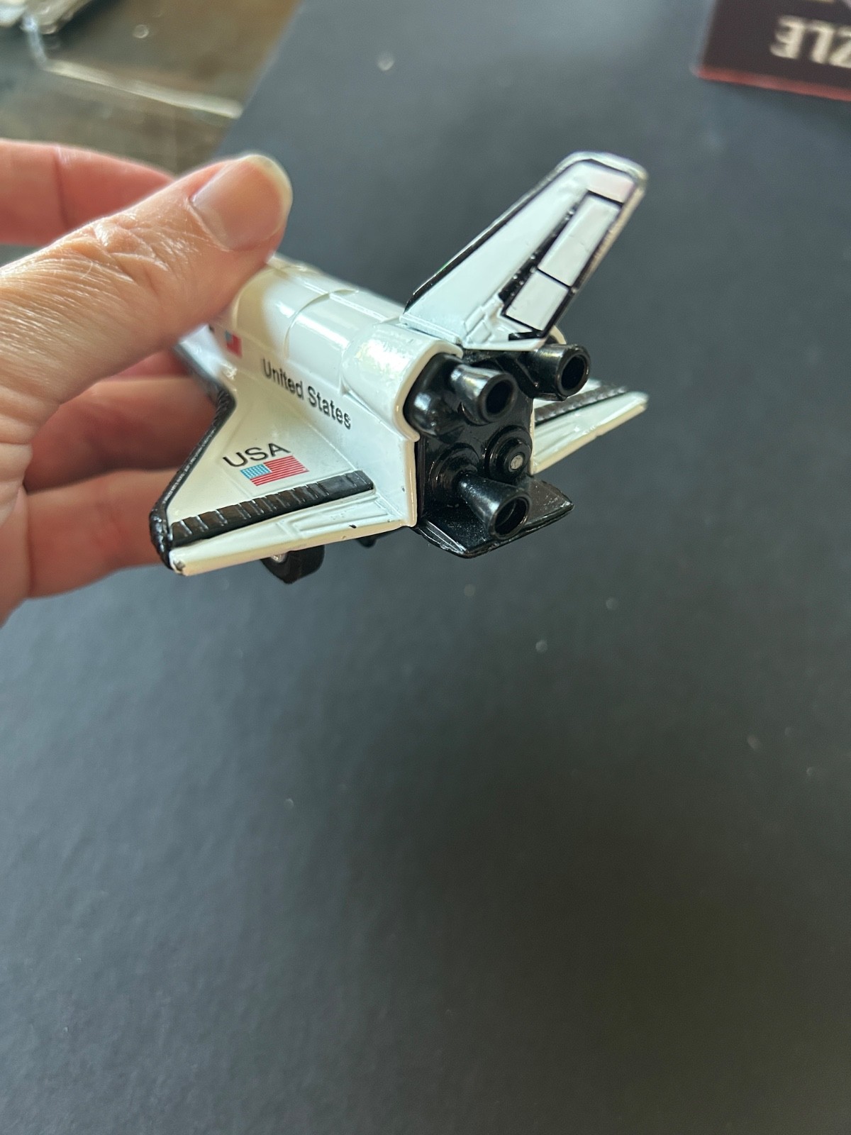 USA space shuttle die cast metal pull back for propulsion
