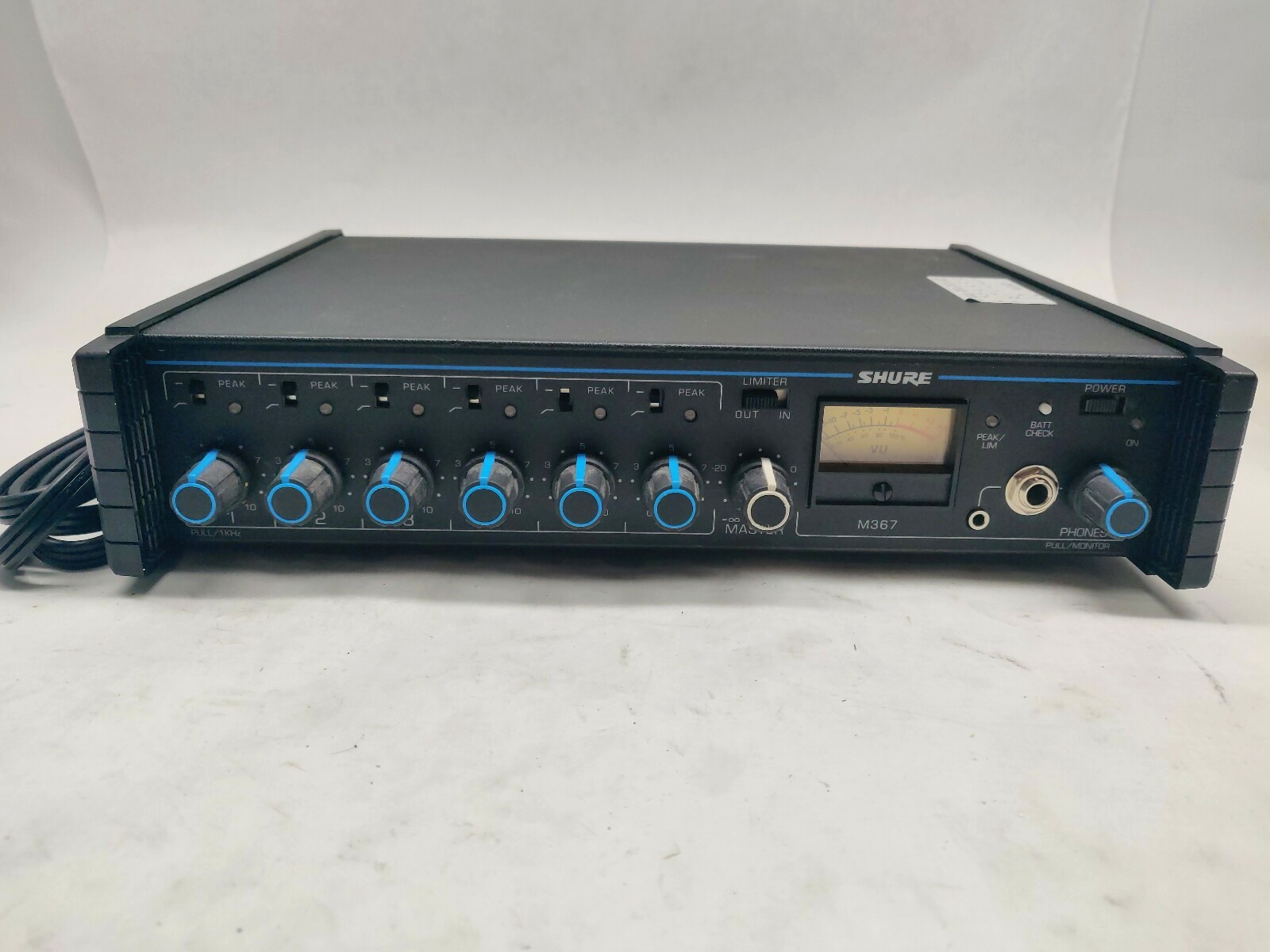 Shure M367 - Six Input Portable Microphone Mixer