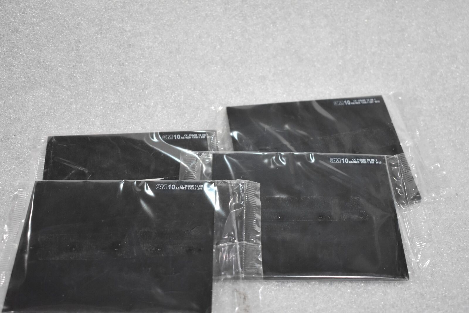 3M SPEEDGLAS 06-0200-10 INSIDE PROTECTION PLATE W10 4.25" X 3.5" (LOT OF 4)