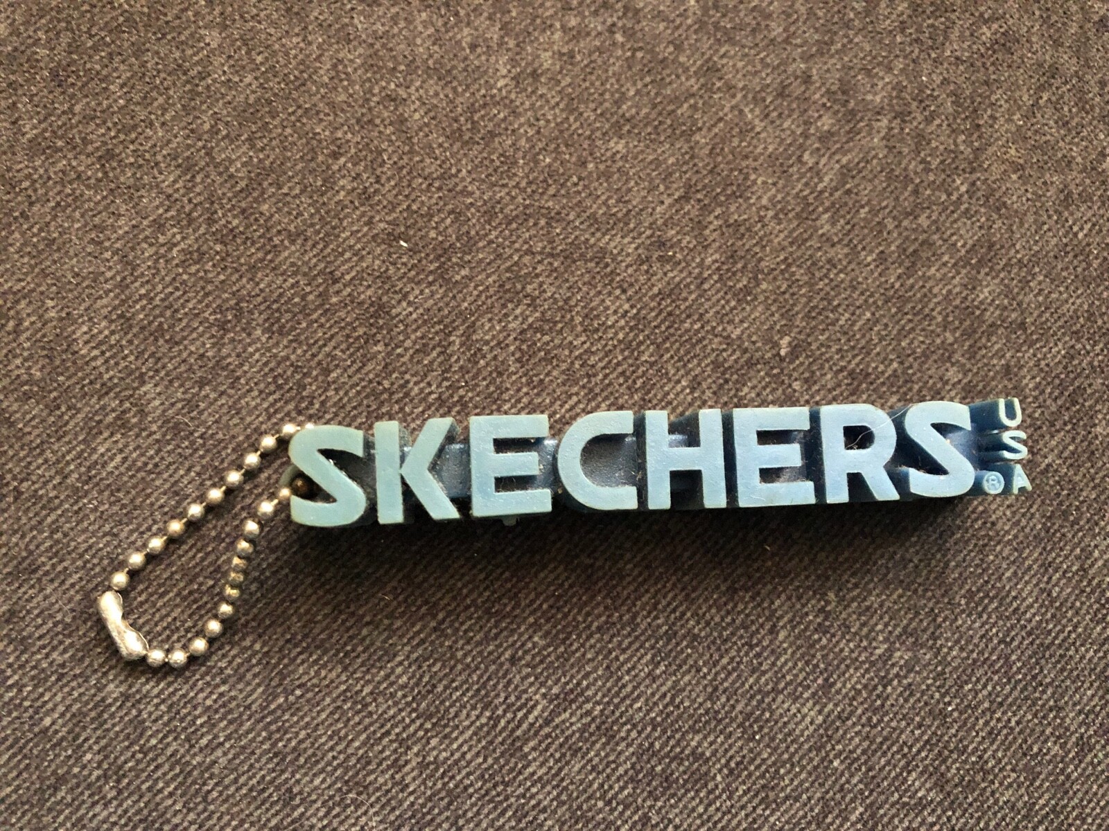 Vintage SKECHERS USA Keychain