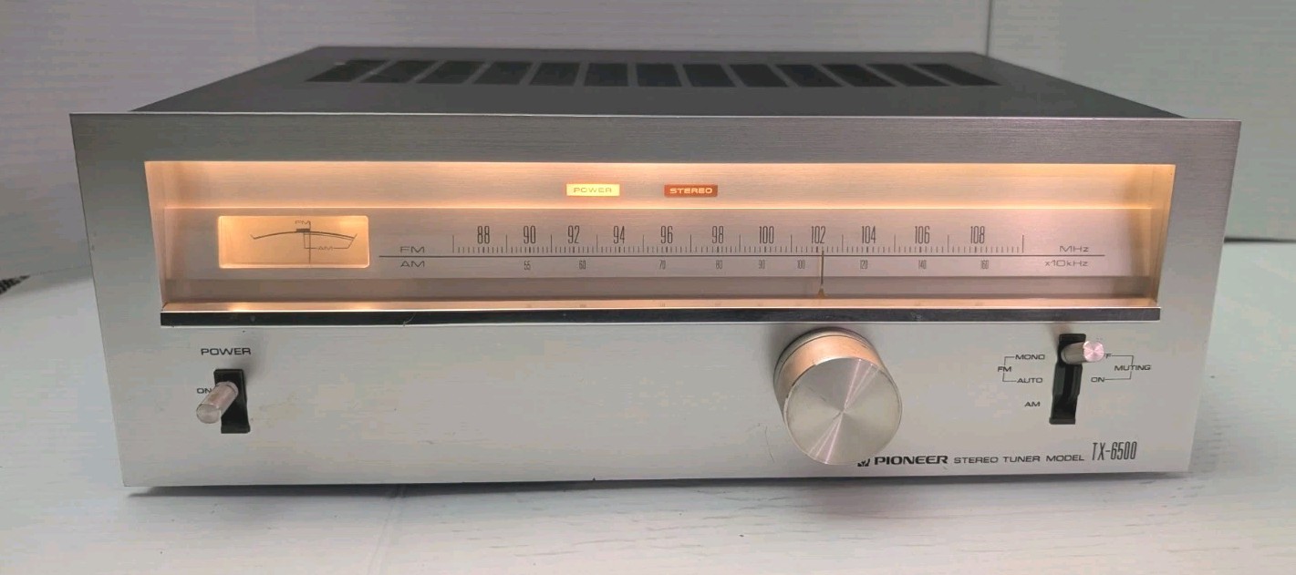 Pioneer TX-6500 Vintage AM/FM Stereo Tuner Made In Japan Works Great