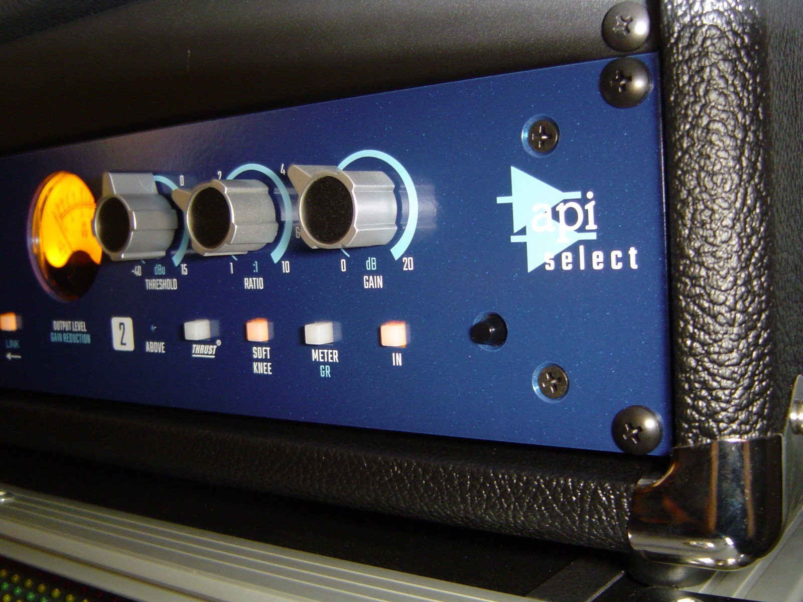 API SR22 Stereo Compressor (2 Channels) Automated Processes Inc. NICE TESTED
