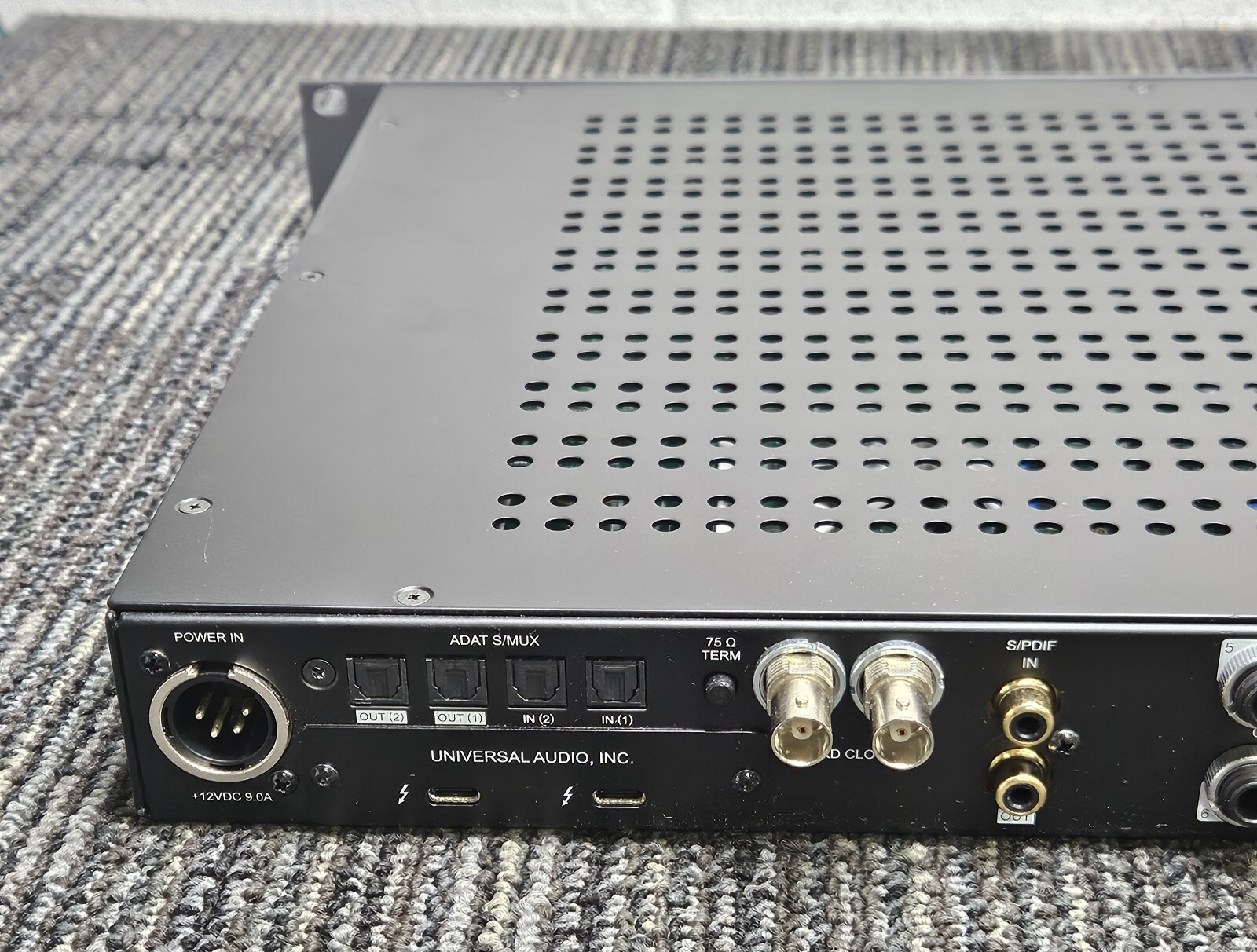 Universal Audio (UAD-2 Apollo X6 HE US) Apollo X6 Thunderbolt Audio Interface