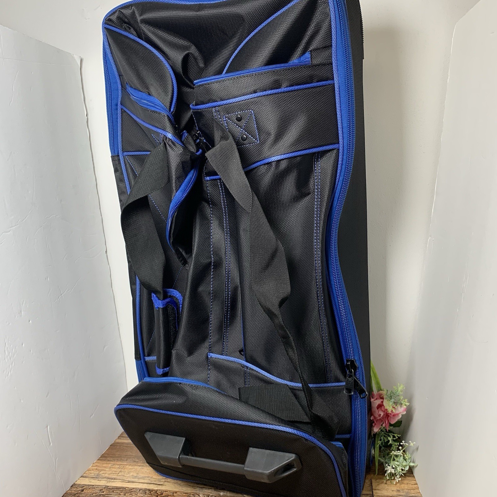 FŪL - Full Split Level Rolling Duffle Luggage Bag with Wheels - Black / Blue