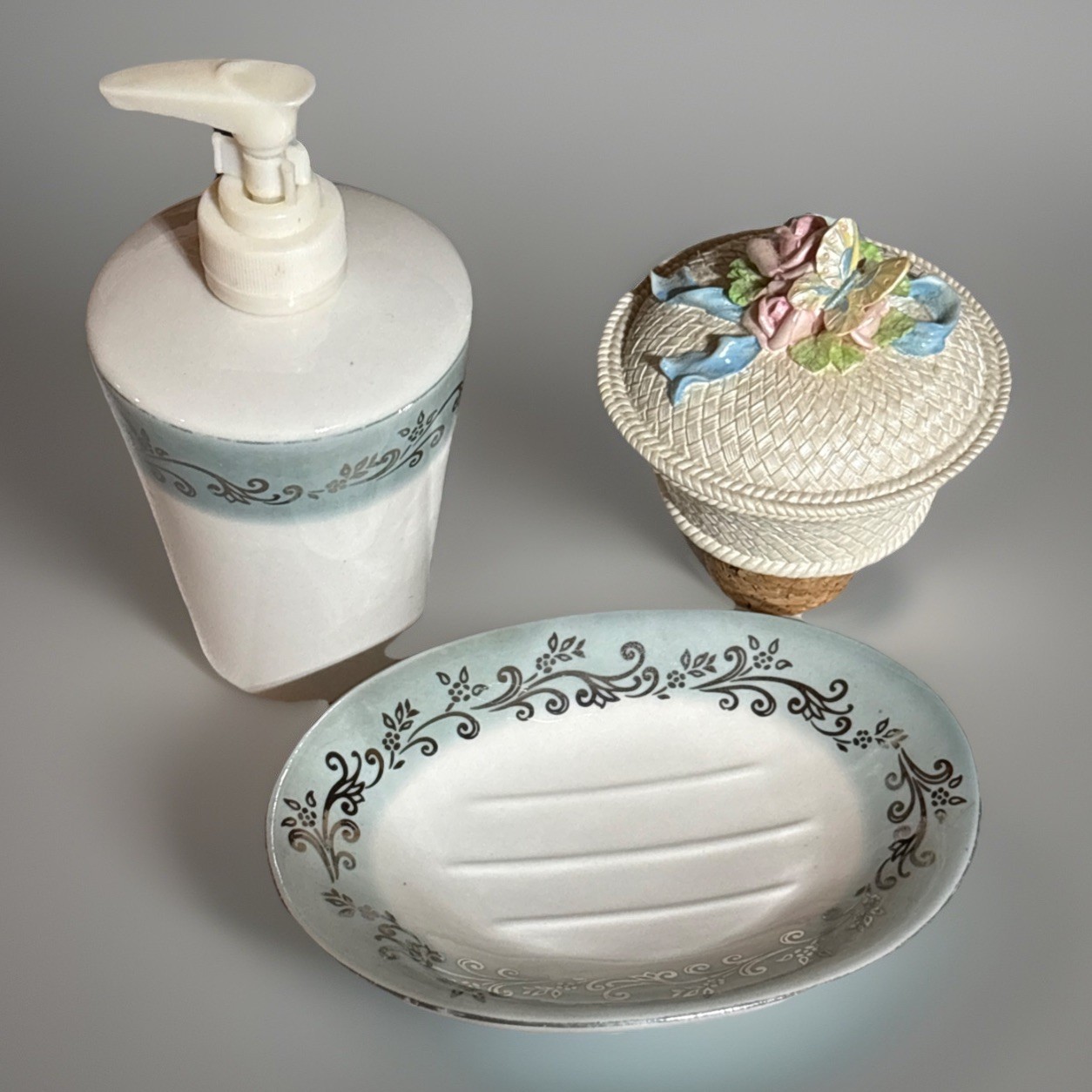 Vintage Martha Stewart Bathroom Set + Wicker Resin Trinket Box – 3‑Piece Lot