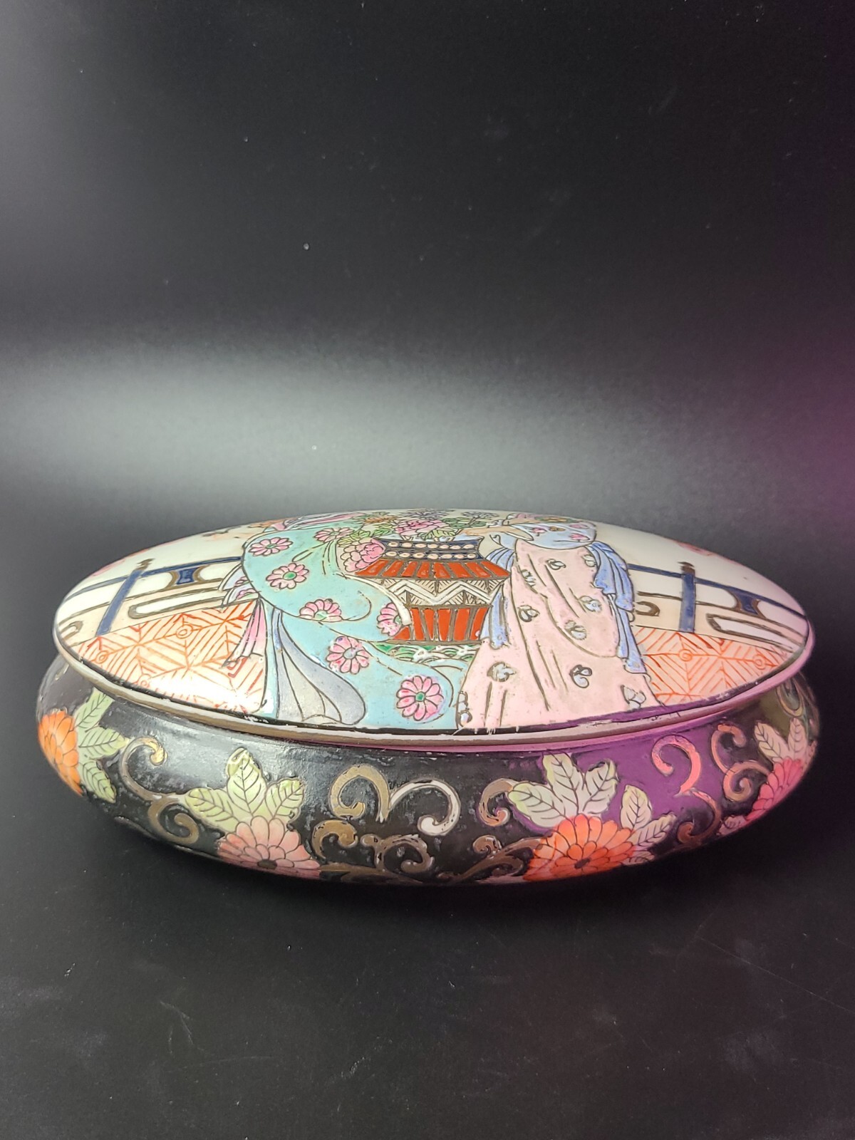 Chinese Porcelain Oval Trinket Box Hand Painted by H F P  Mauac