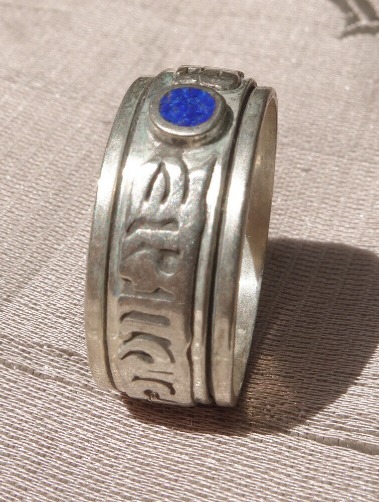 Very Nice Silver Twist RING from Tibet with Mantra and Lapis Lazuli