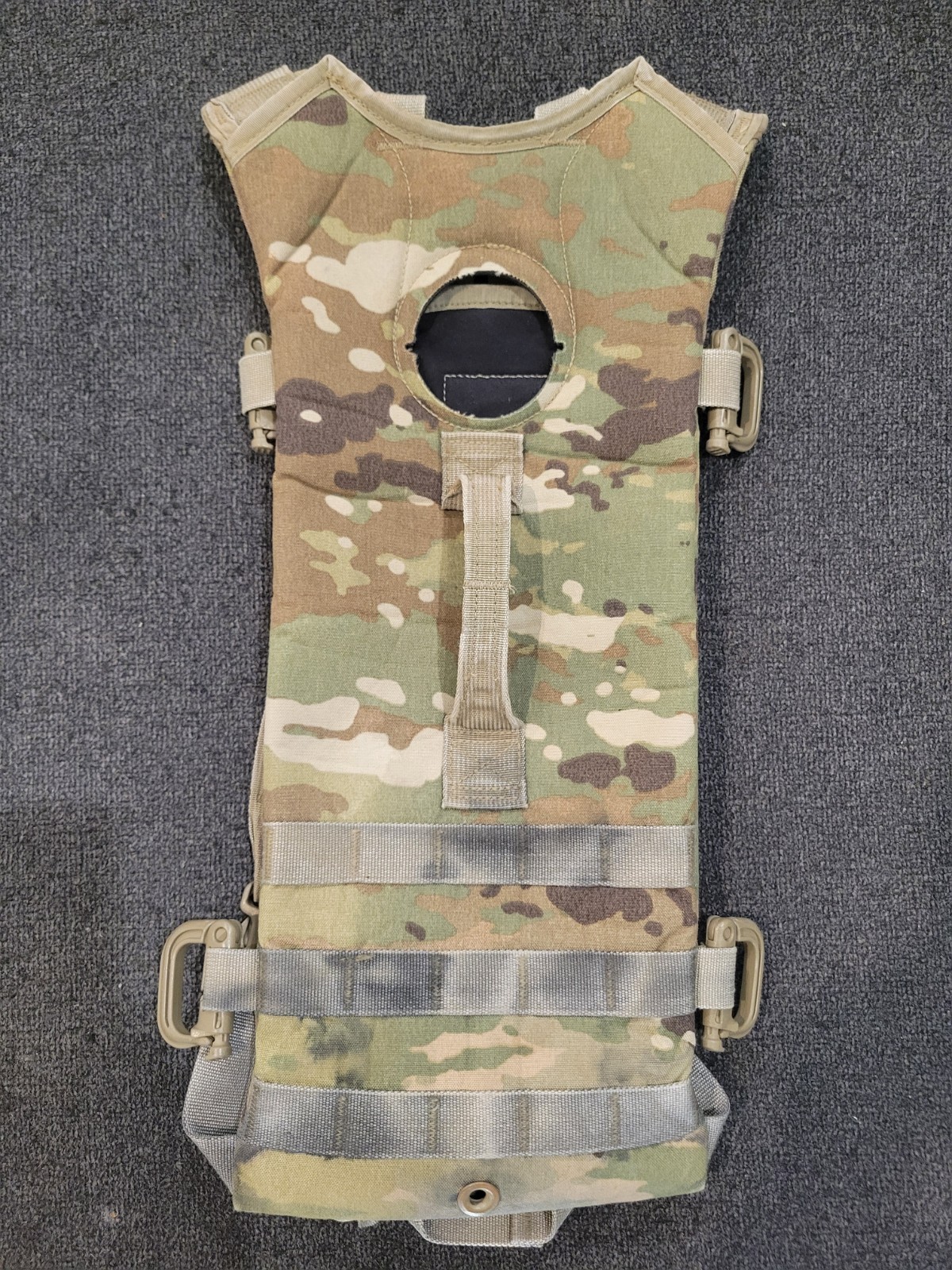 MOLLE II 2 Systems Hydration System Carrier -Used- Does Not Have Bladder