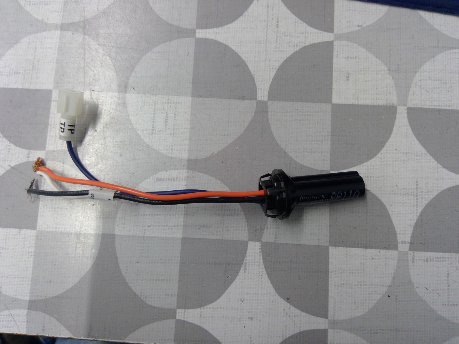 Control Devices Inc. RP11A Light Sensor **Free Shipping**