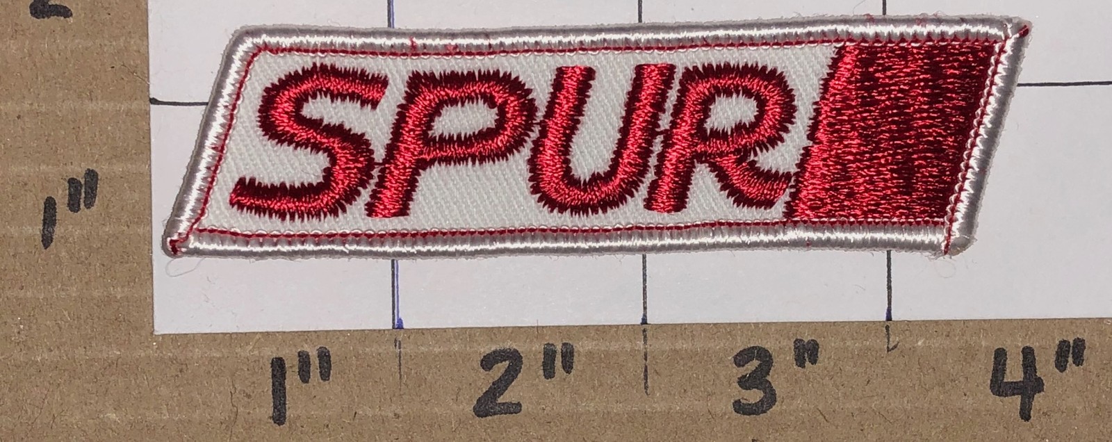 1 RARE SPUR OIL GAS FUEL GAS STATION CREST EMBLEM PATCH