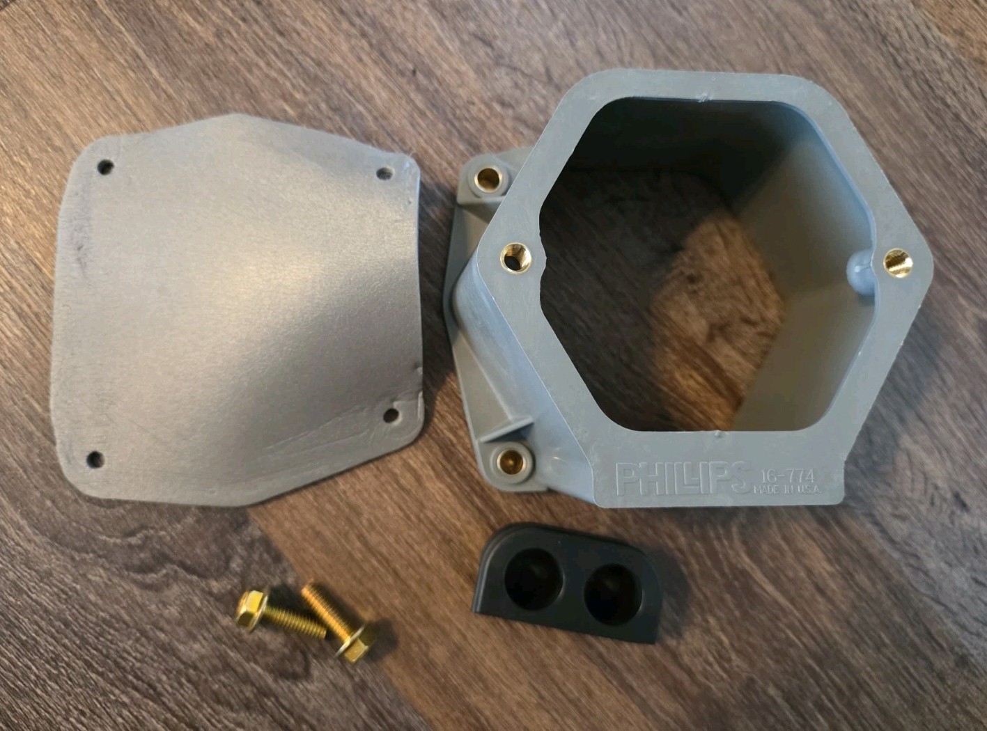 Phillips 16-775 STA-DRY Nosebox Single Cavity Kit 3-1/2" Deep With Gasket Gray