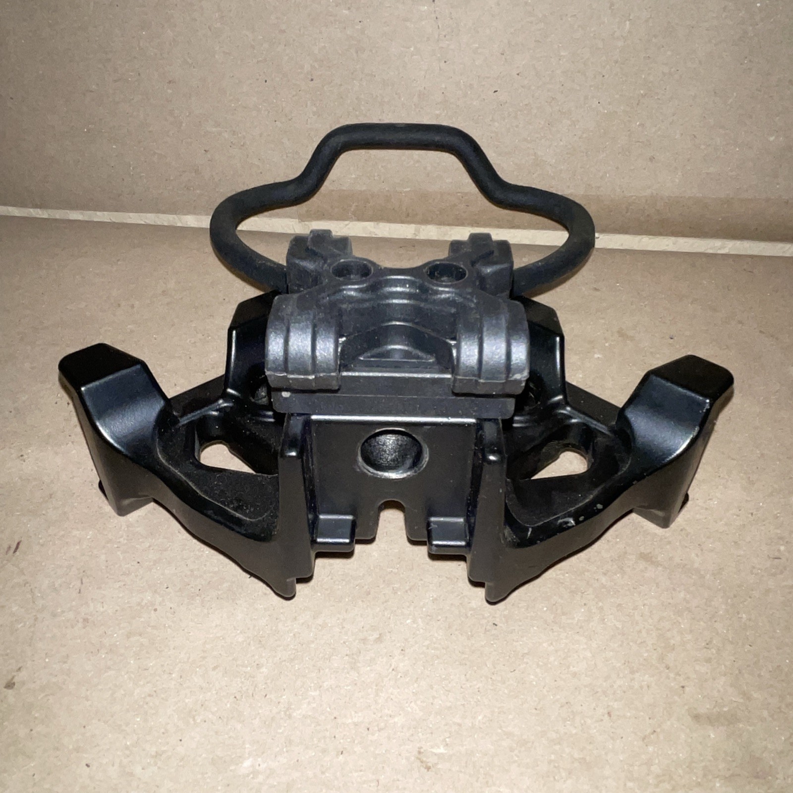 Bear X CATALYST 420 CROSSBOW - Replacement RISER & BOLTS