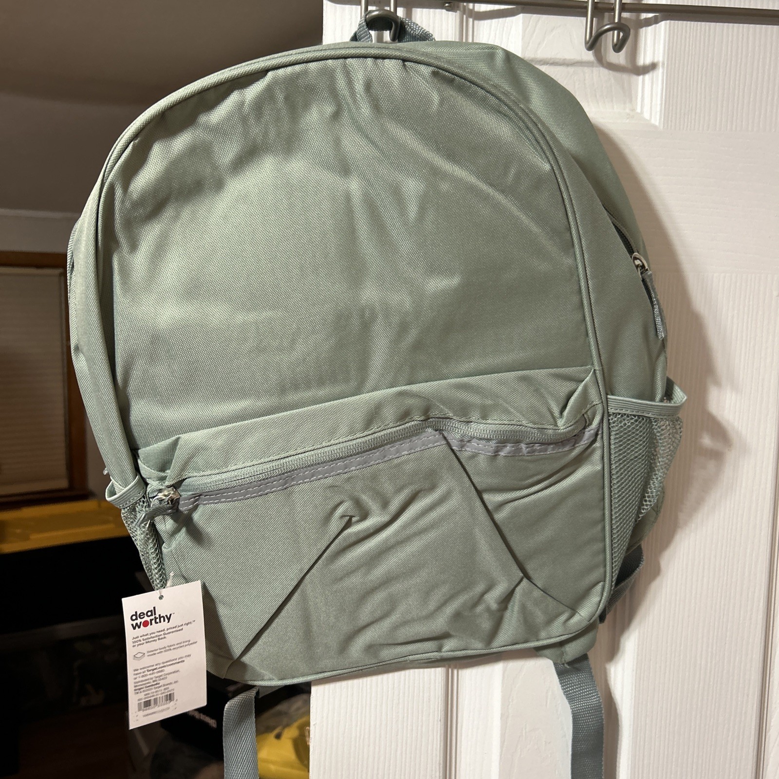 Backpack with Laptop Compartment 16x12x5.5 23L Sage New With Tag Dealworthy