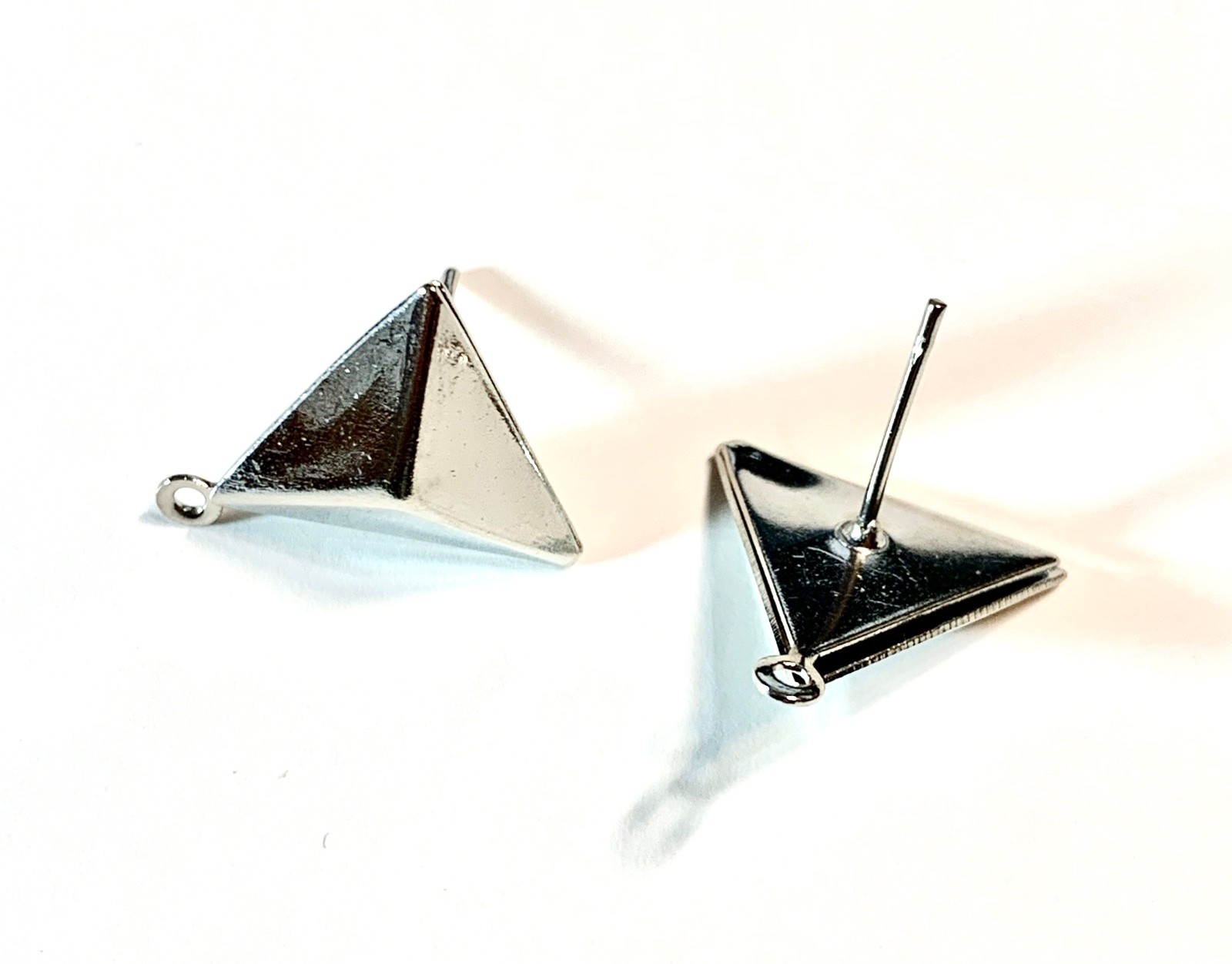 NOS 100 Earstuds Post Silver Half Triangle Loop Pierced Earrings Bead Findings