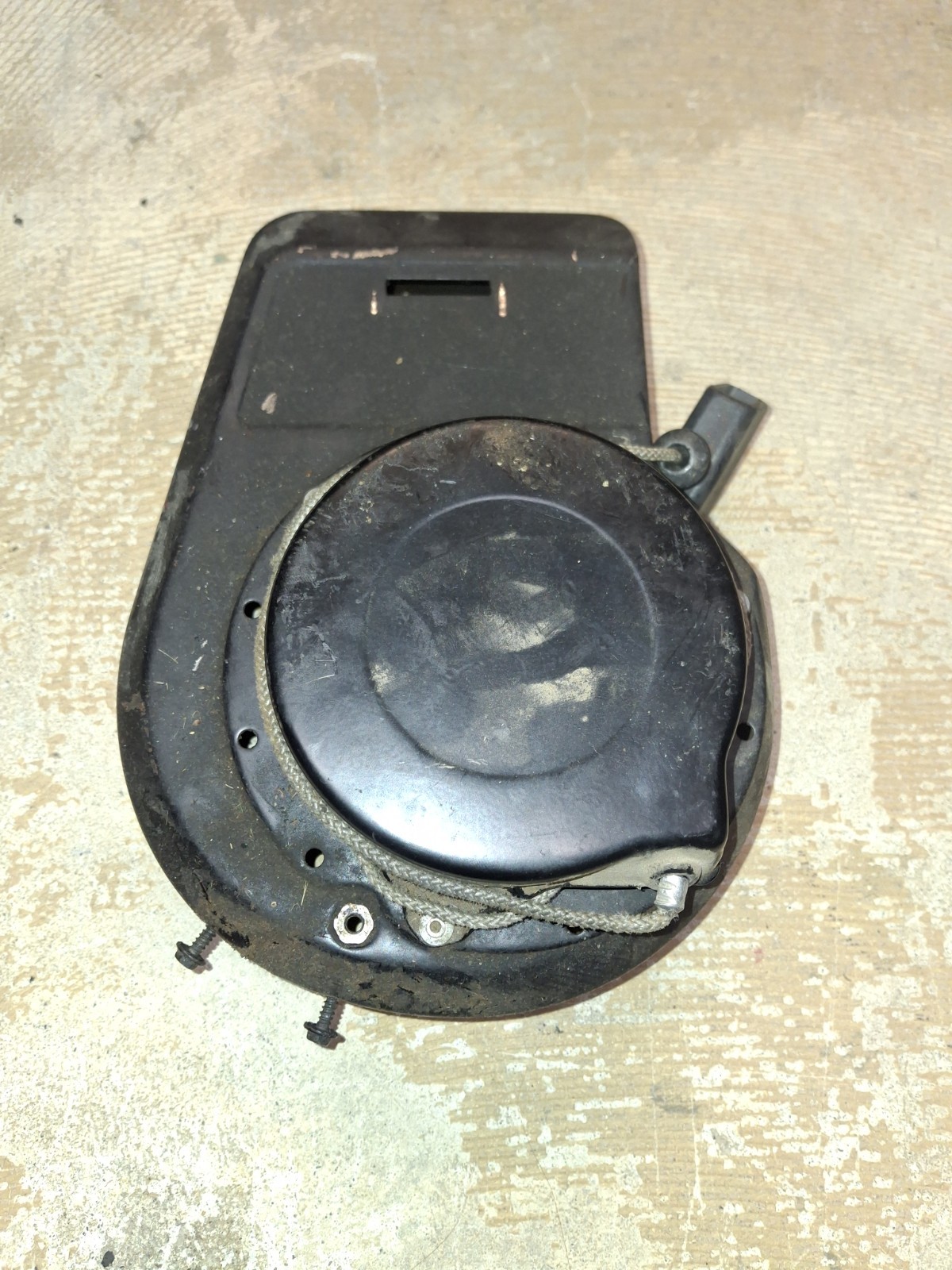 BRIGGS AND STRATTON RECOIL STARTER BLOWER HOUSING MODEL 10T802-1253-B1
