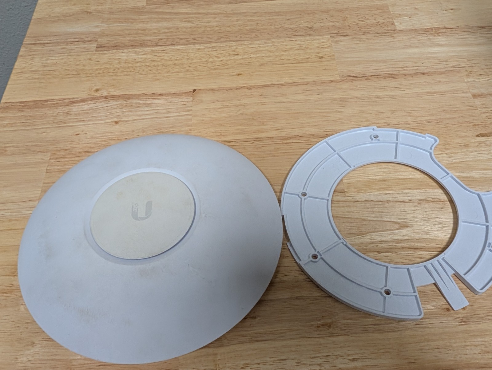 Ubiquiti Networks UniFi UAP-AC-PRO Wireless Access Point