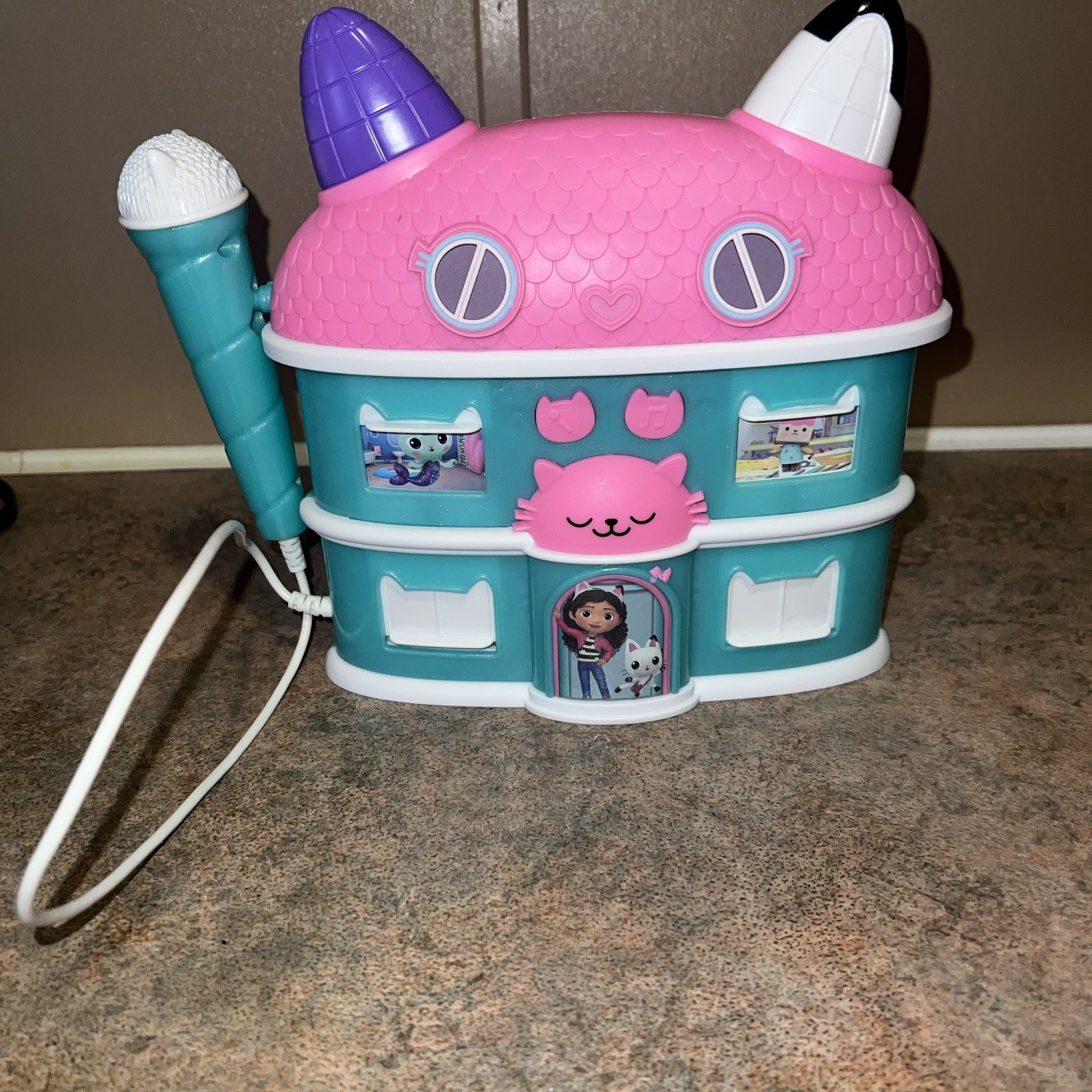 eKids Gabbys Dollhouse Sing Along Boombox Karaoke Machine for Kids