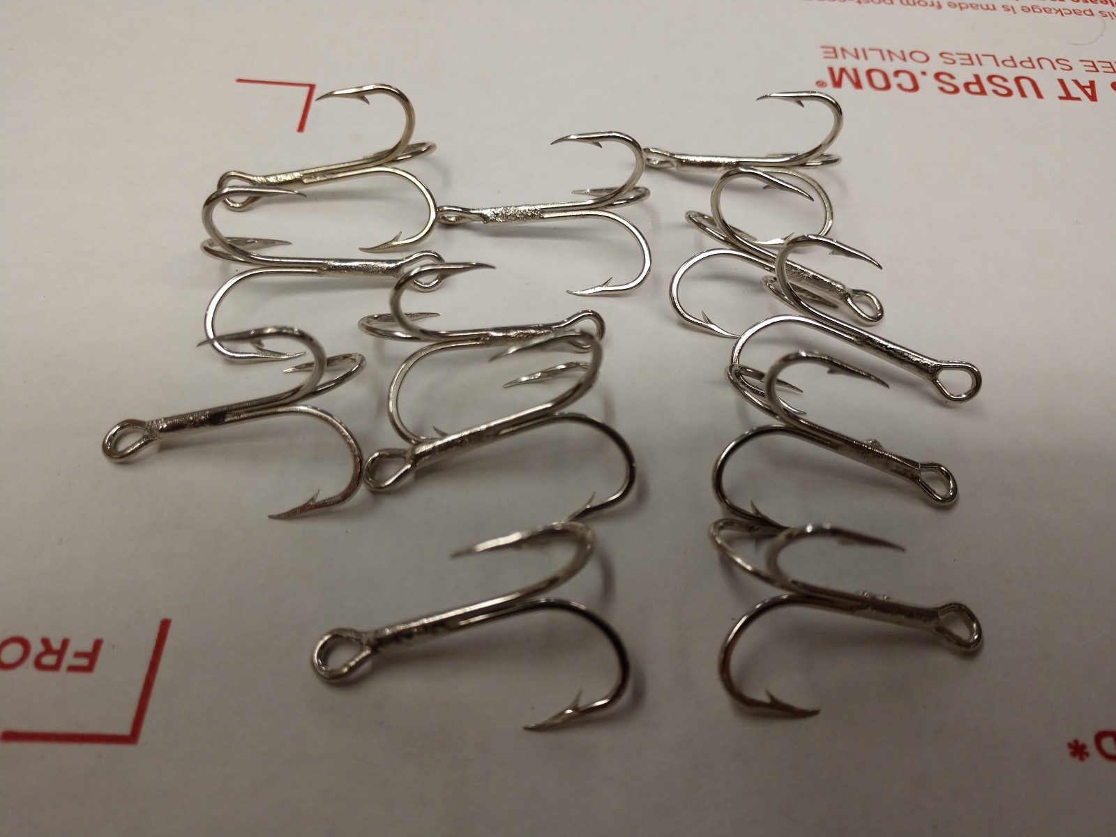 12 new old stock chromed Fishing lure Treble Hooks size 1