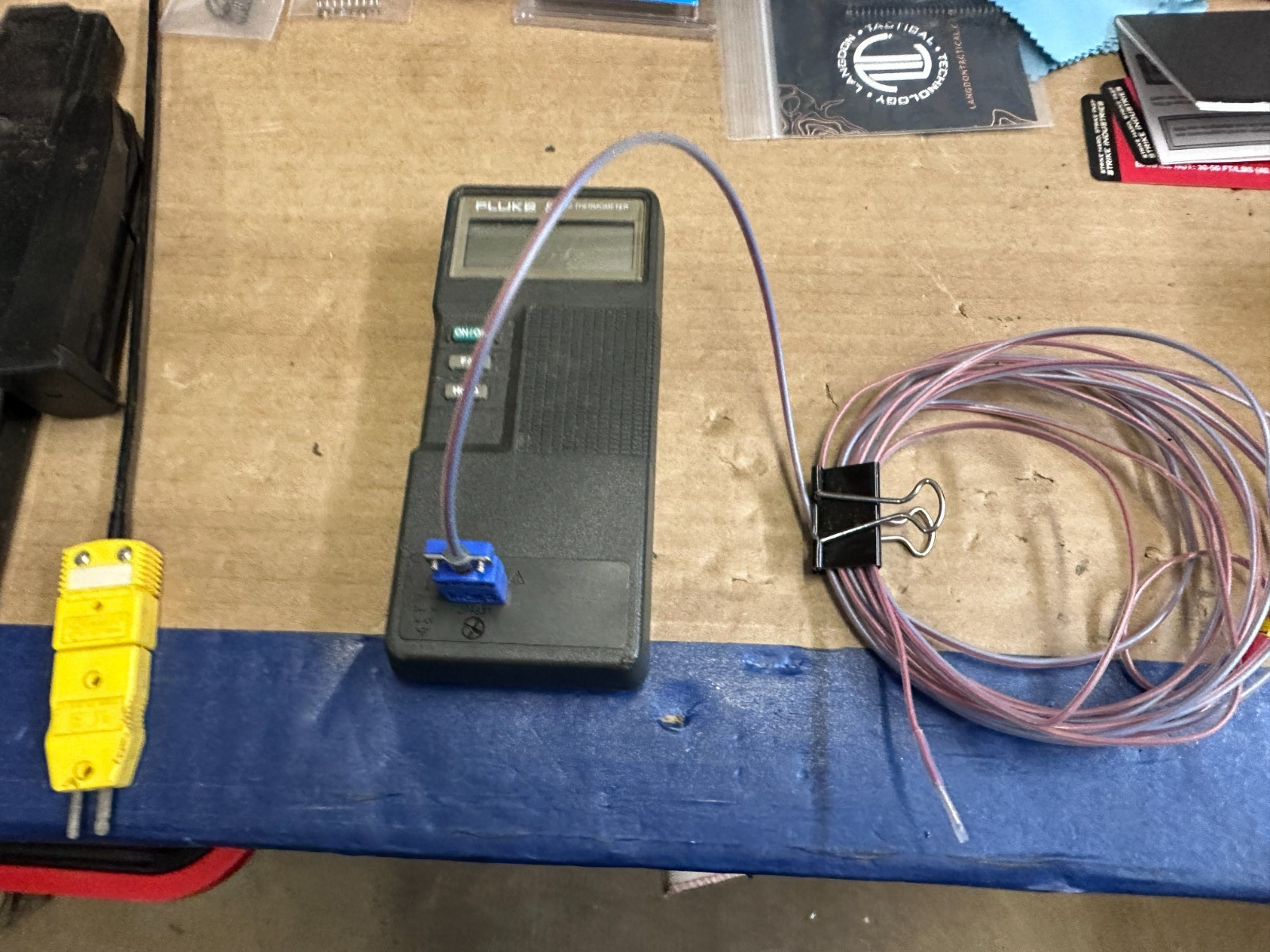Fluke 51 K/J Thermometer w/long lead TC