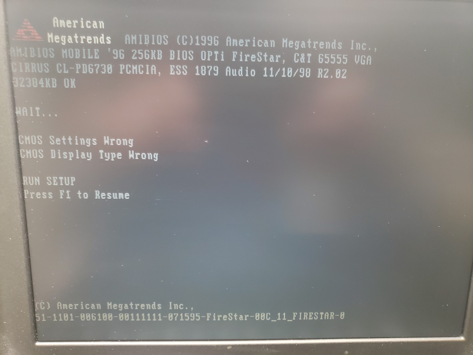 Vintage Generic Laptop 5800 Win98 Floppy Angel Performer MMX 233MHz 32MB **AS-IS
