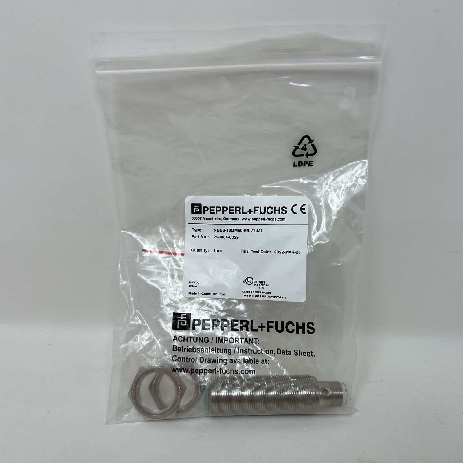 Pepperl Fuchs NBB8-18GM50-E3-V1-M1 Inductive sensor