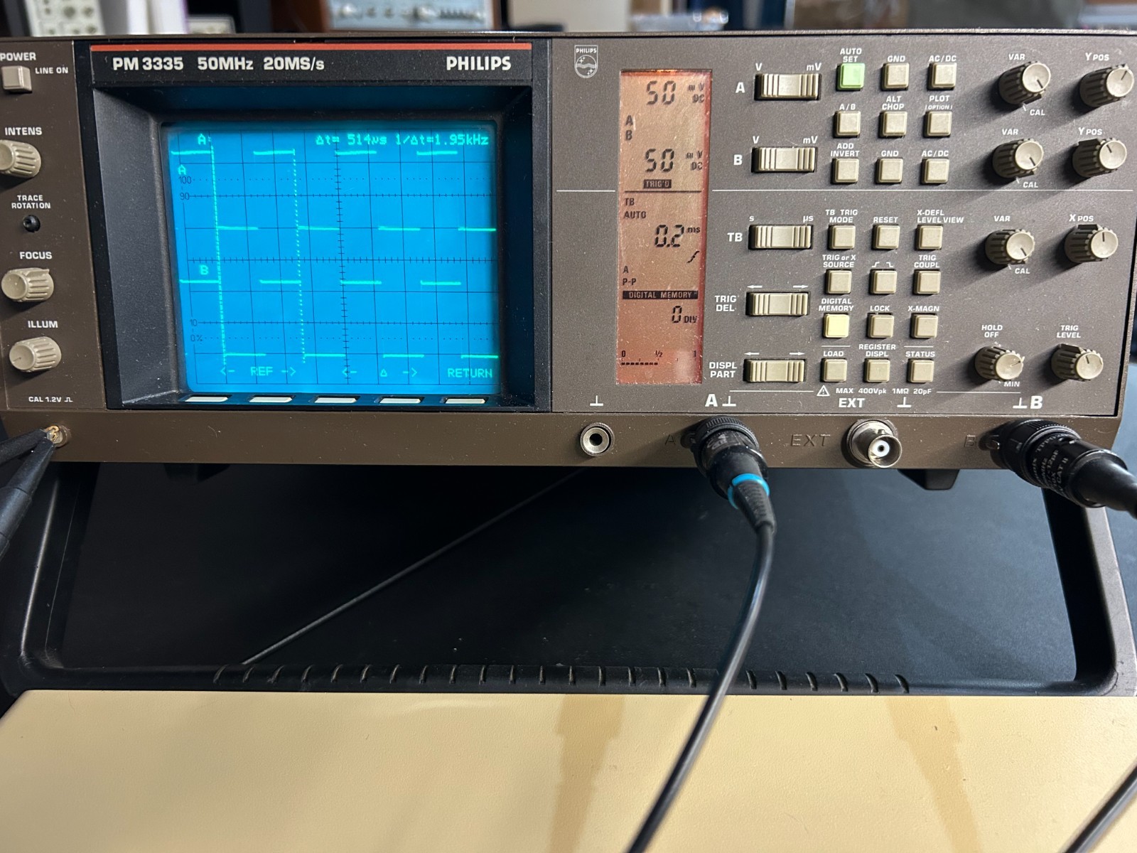 Phillips PM3335 50MHz 20MS/s Oscilloscope