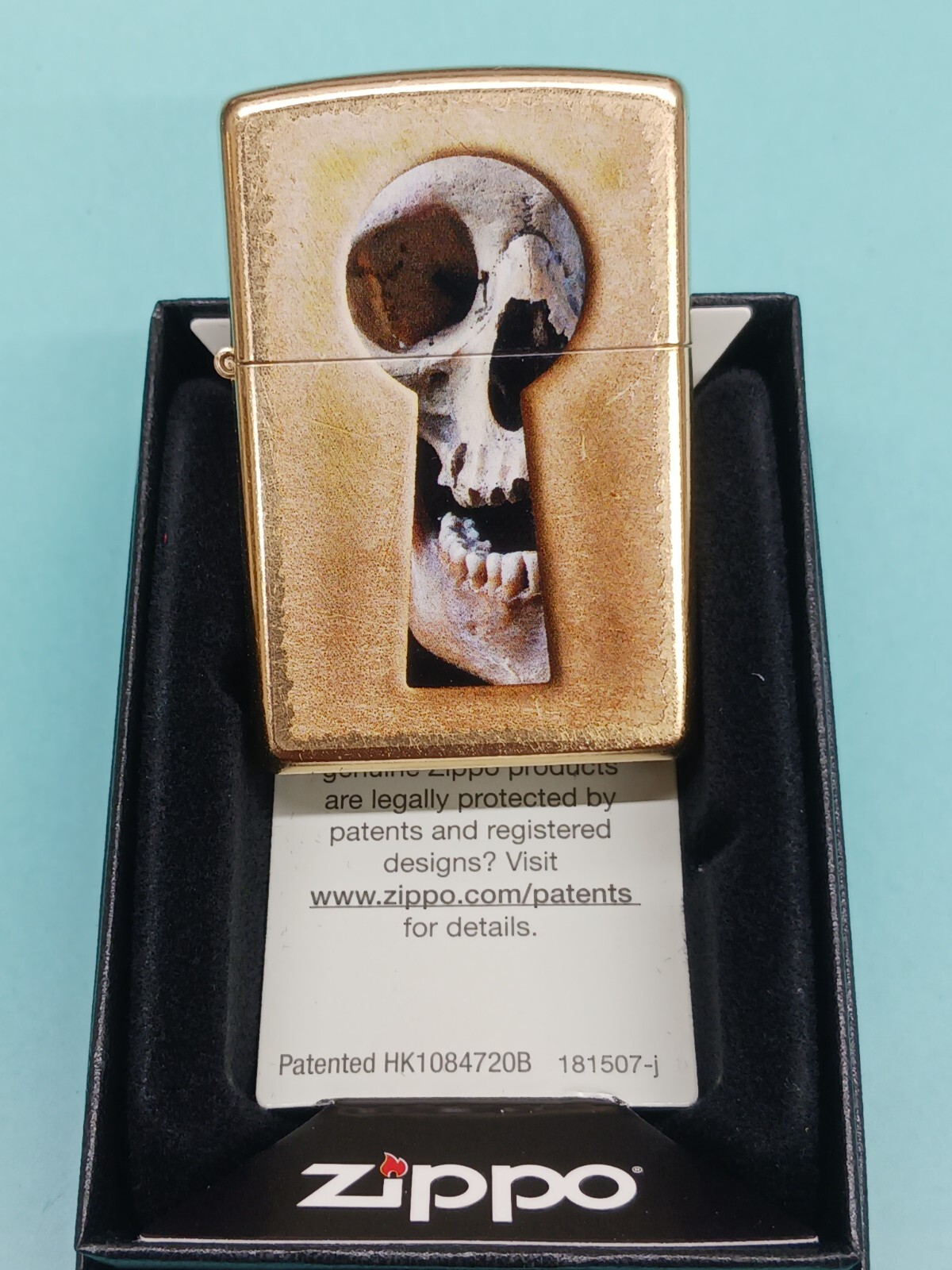 Zippo Keyhole Skull Gold Dust 28540