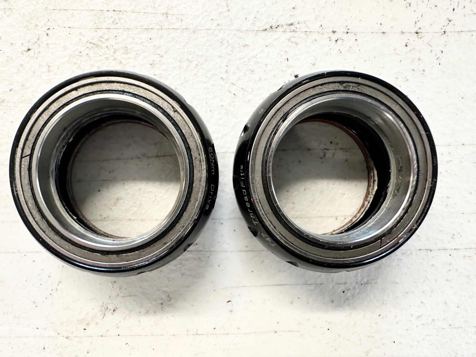 Chris King ThreadFit T47 30x DUB Bottom Bracket Black