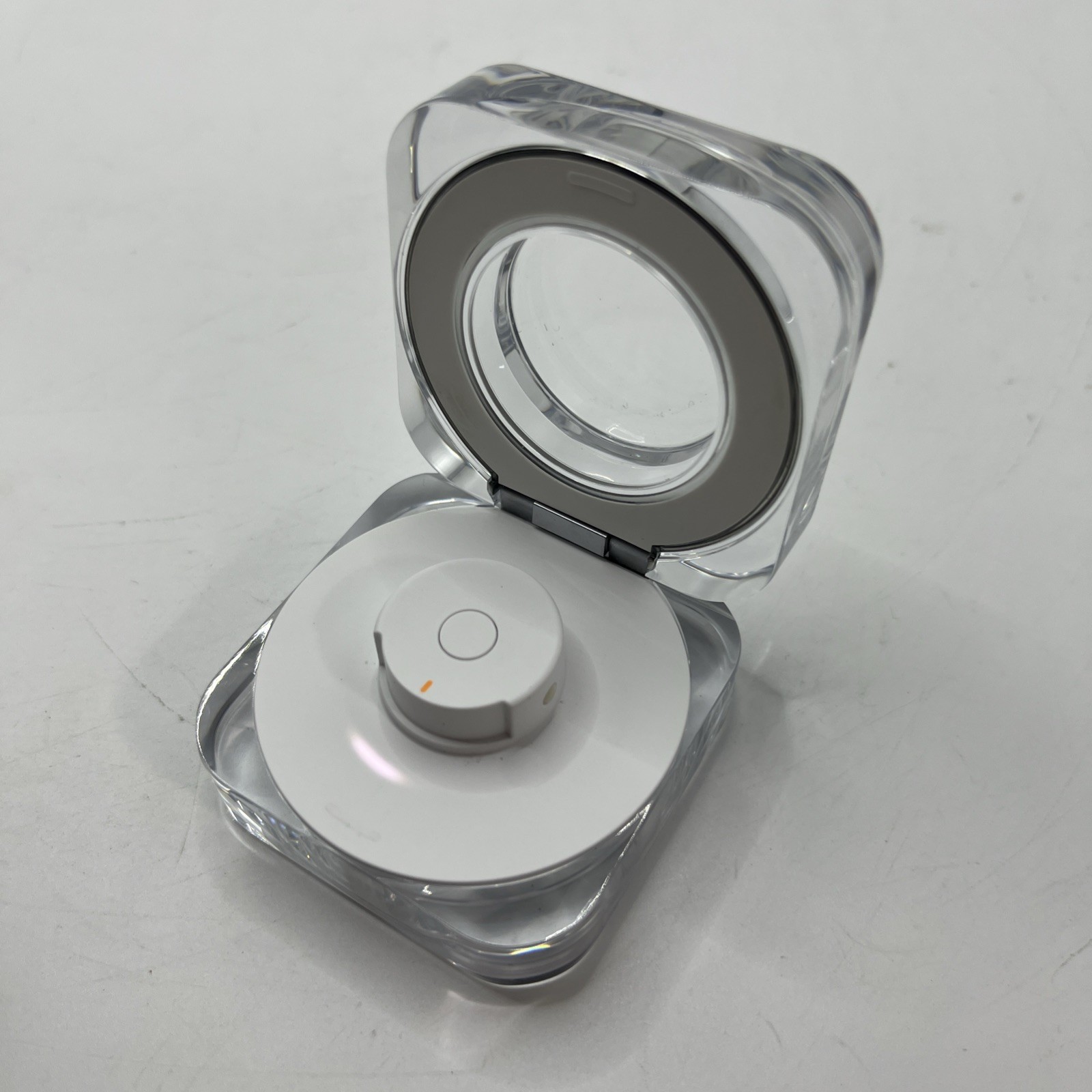 Genuine Samsung - Galaxy Ring Charging Case Size 11 - White