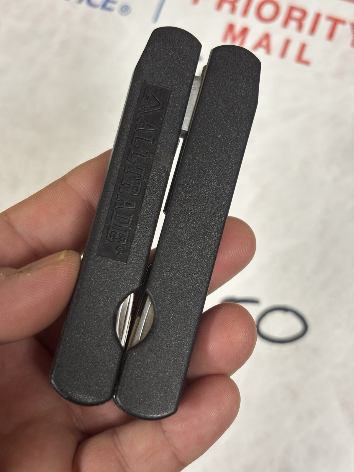 ALLTRADE MULTI-TOOL POCKET KNIFE!