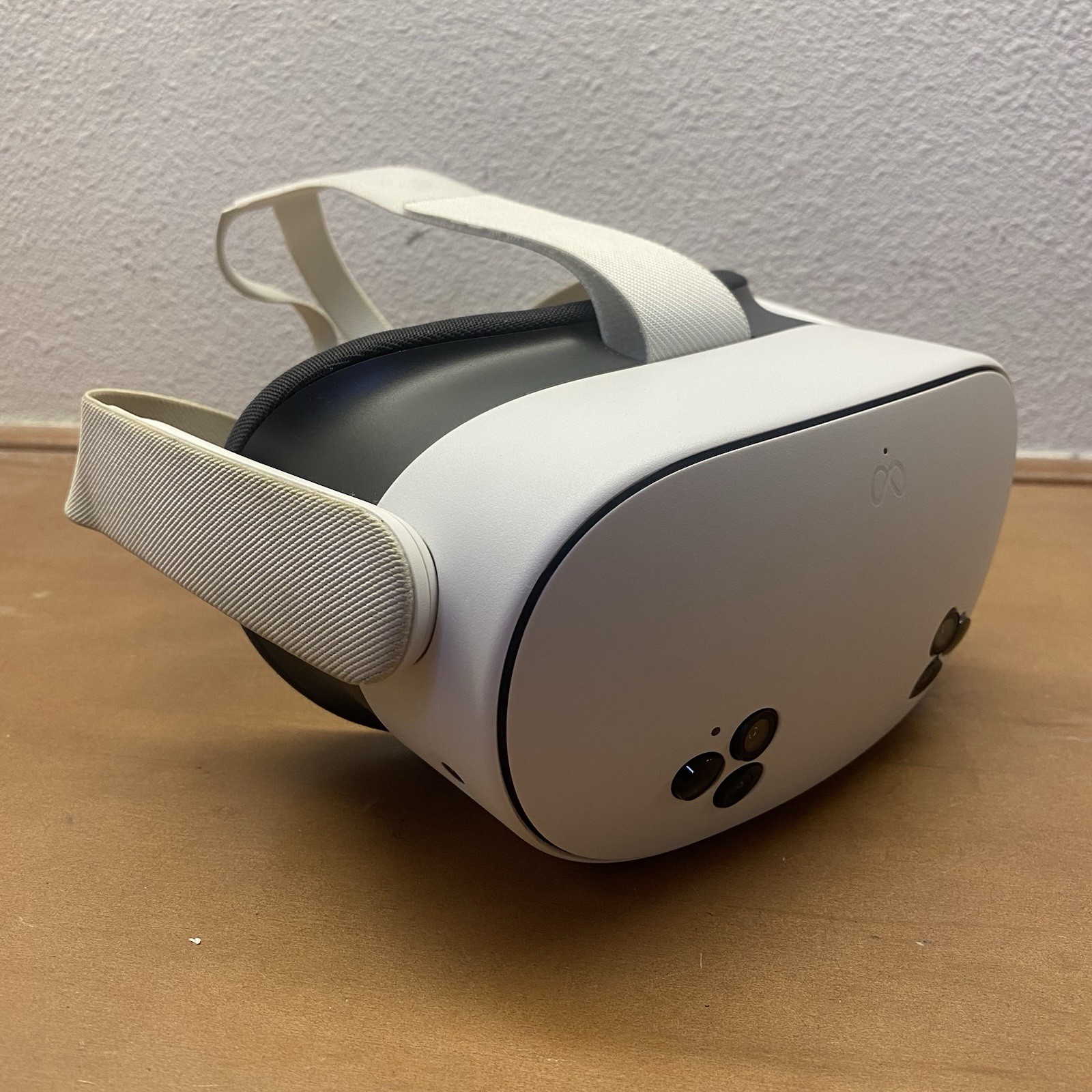 Meta Quest 3S HEADSET ONLY - 128GB - No Controllers - Used