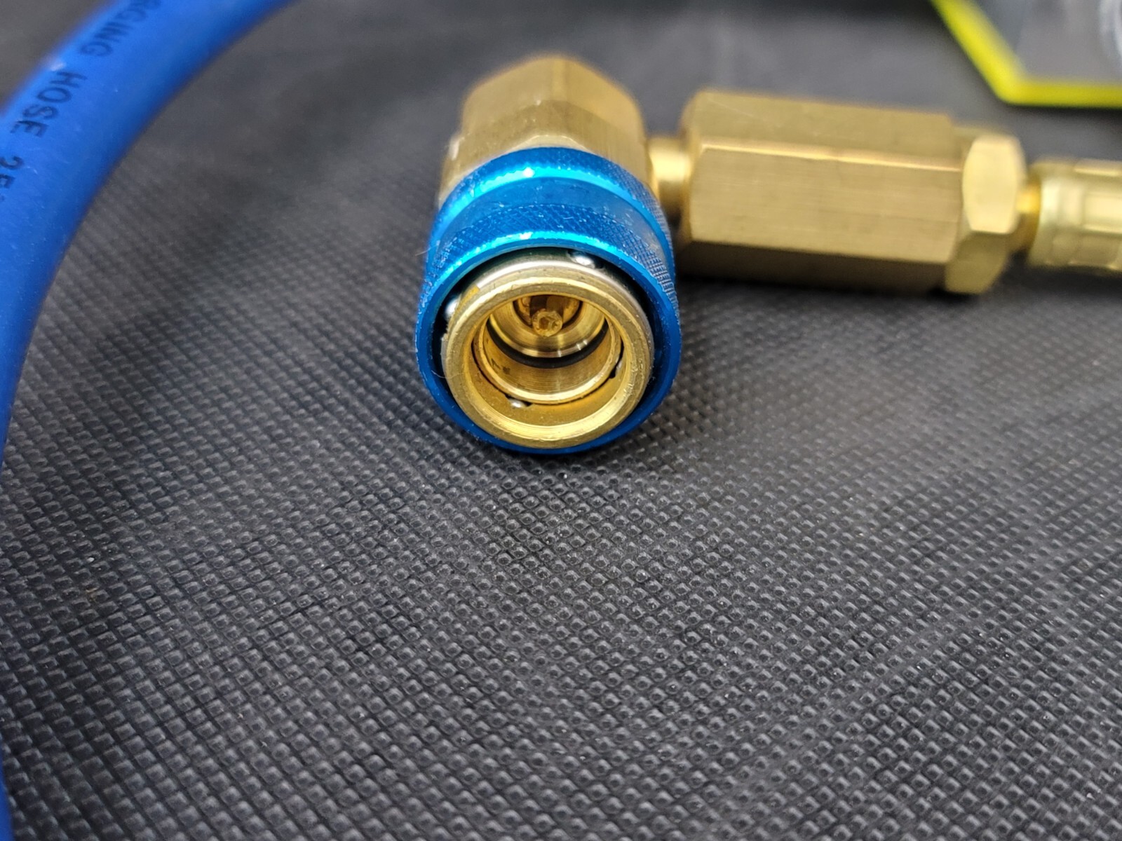 BRIGHT SOLUTIONS A/C LEAK DETECTIVE
