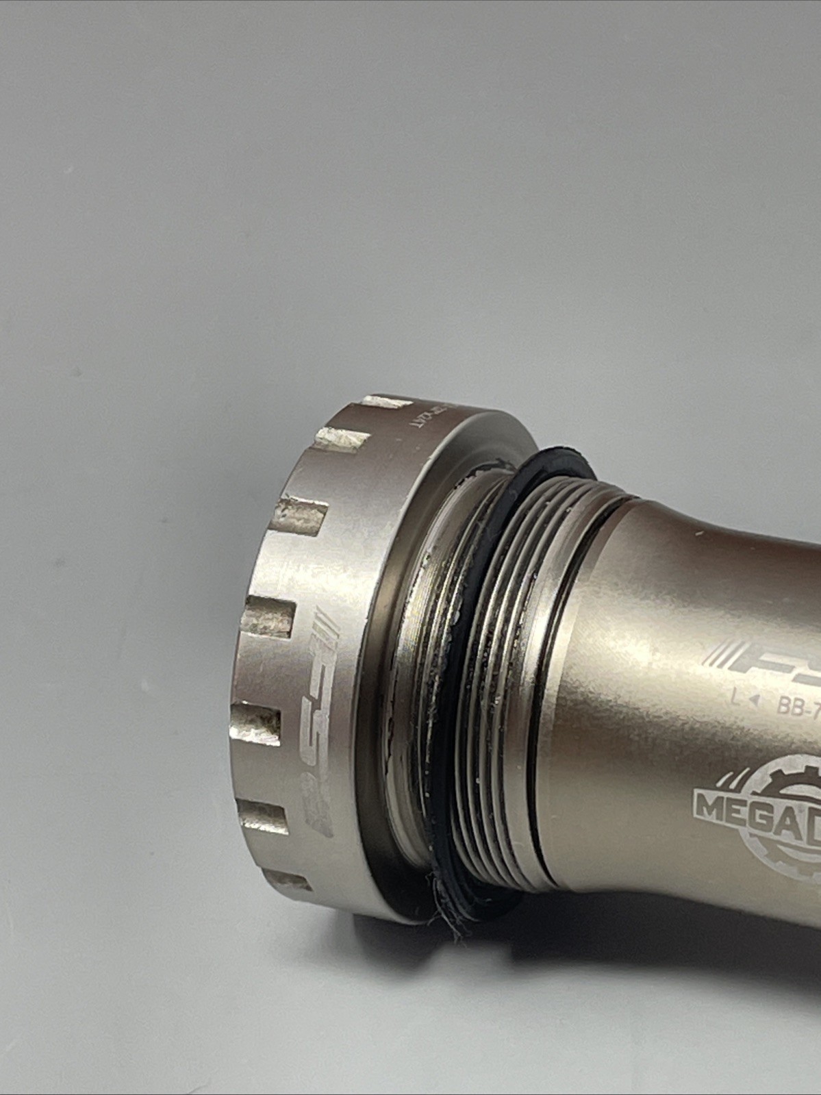 FSA Mega Exo Bottom Bracket Cartridge Sealed English Threaded Gold