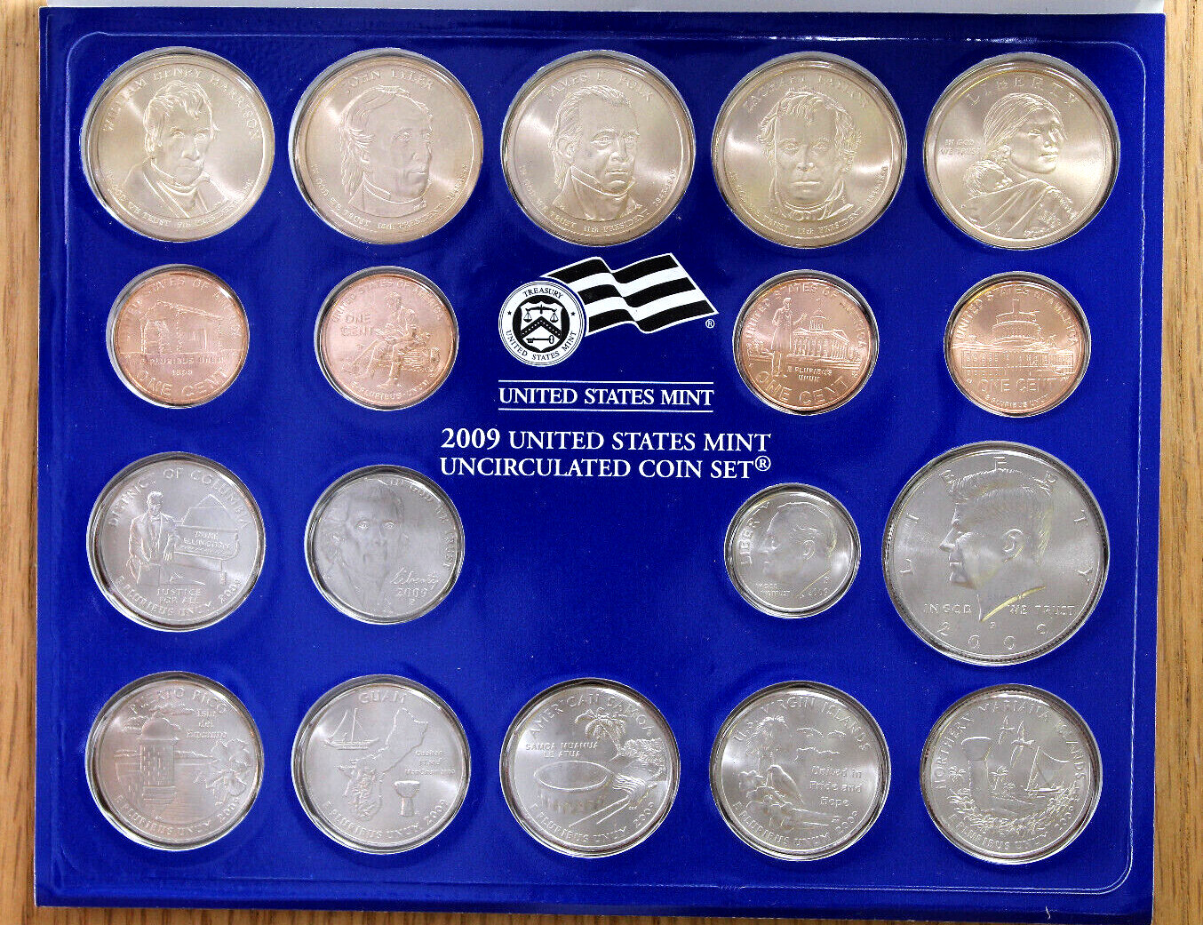 2009 Mint Set - Uncirculated Coins - 36-Coin Set - P & D