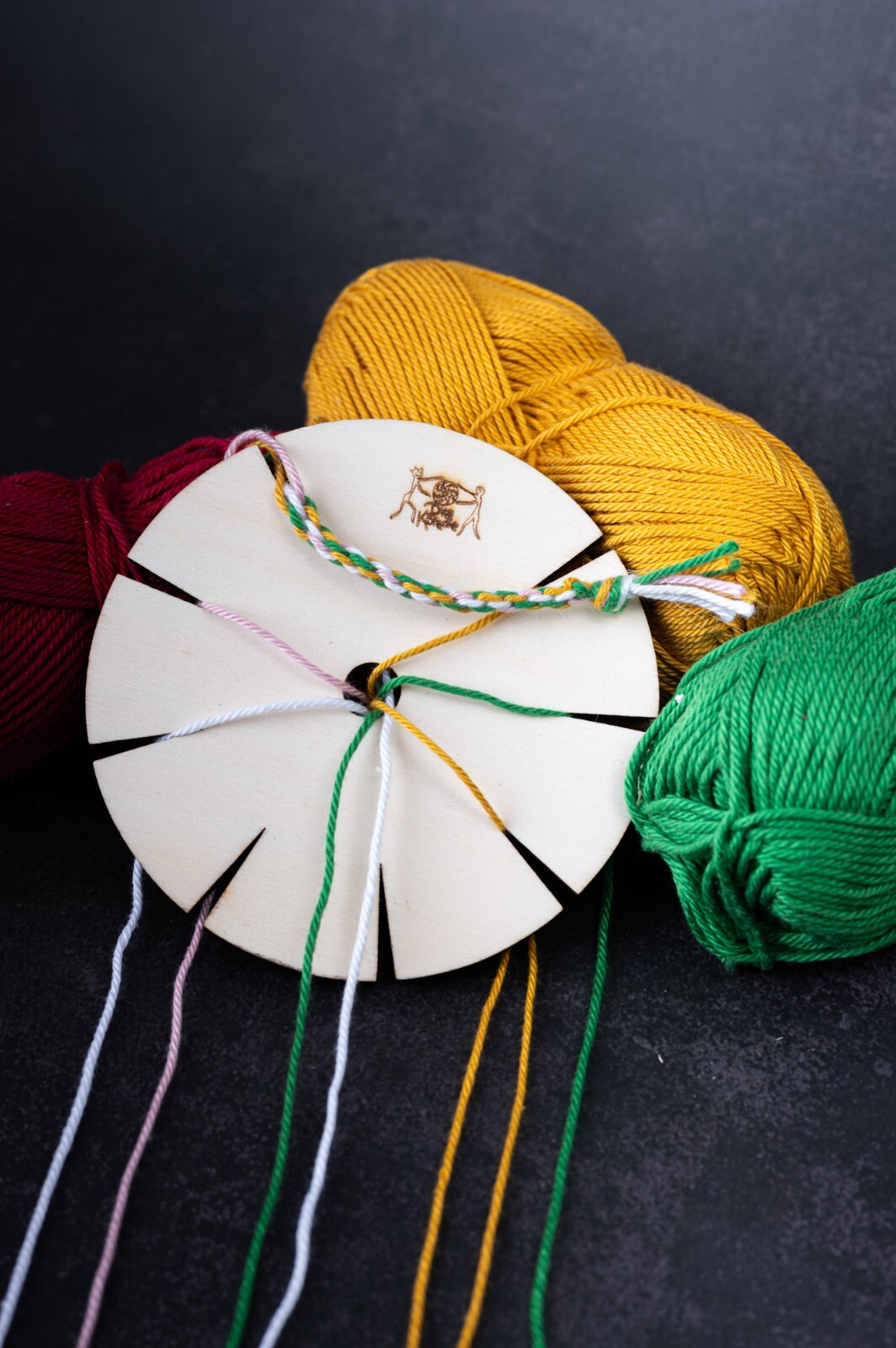 Kumihimo Disc – Craft with Ease and Precision
